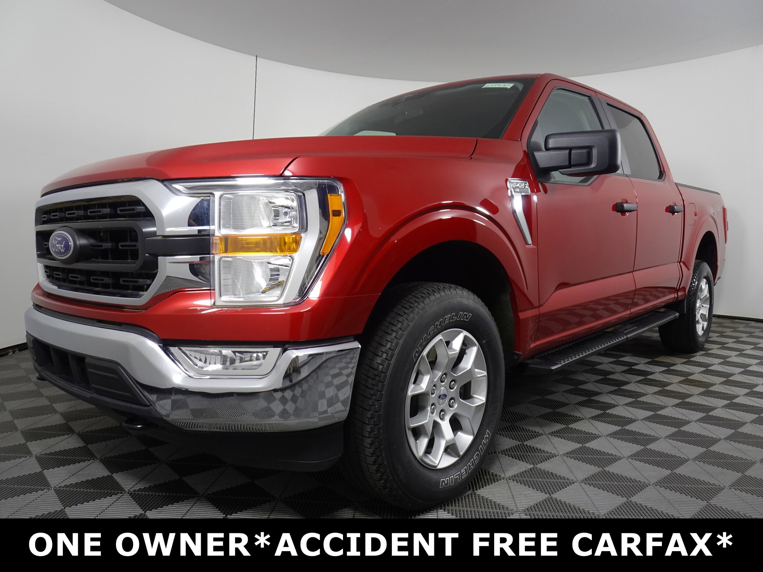 2021 Ford F-150 XLT photo 2