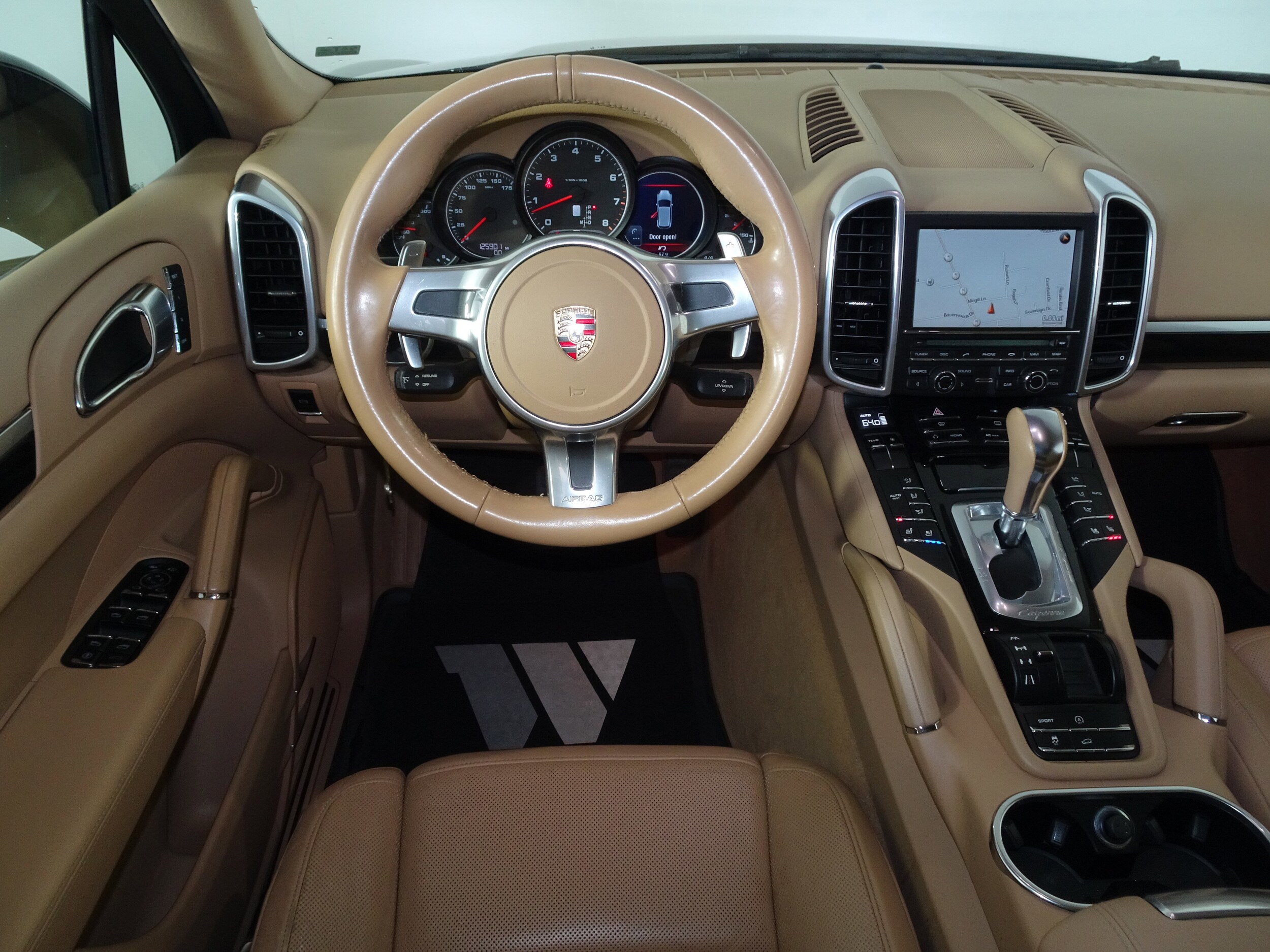 2011 Porsche Cayenne photo 3