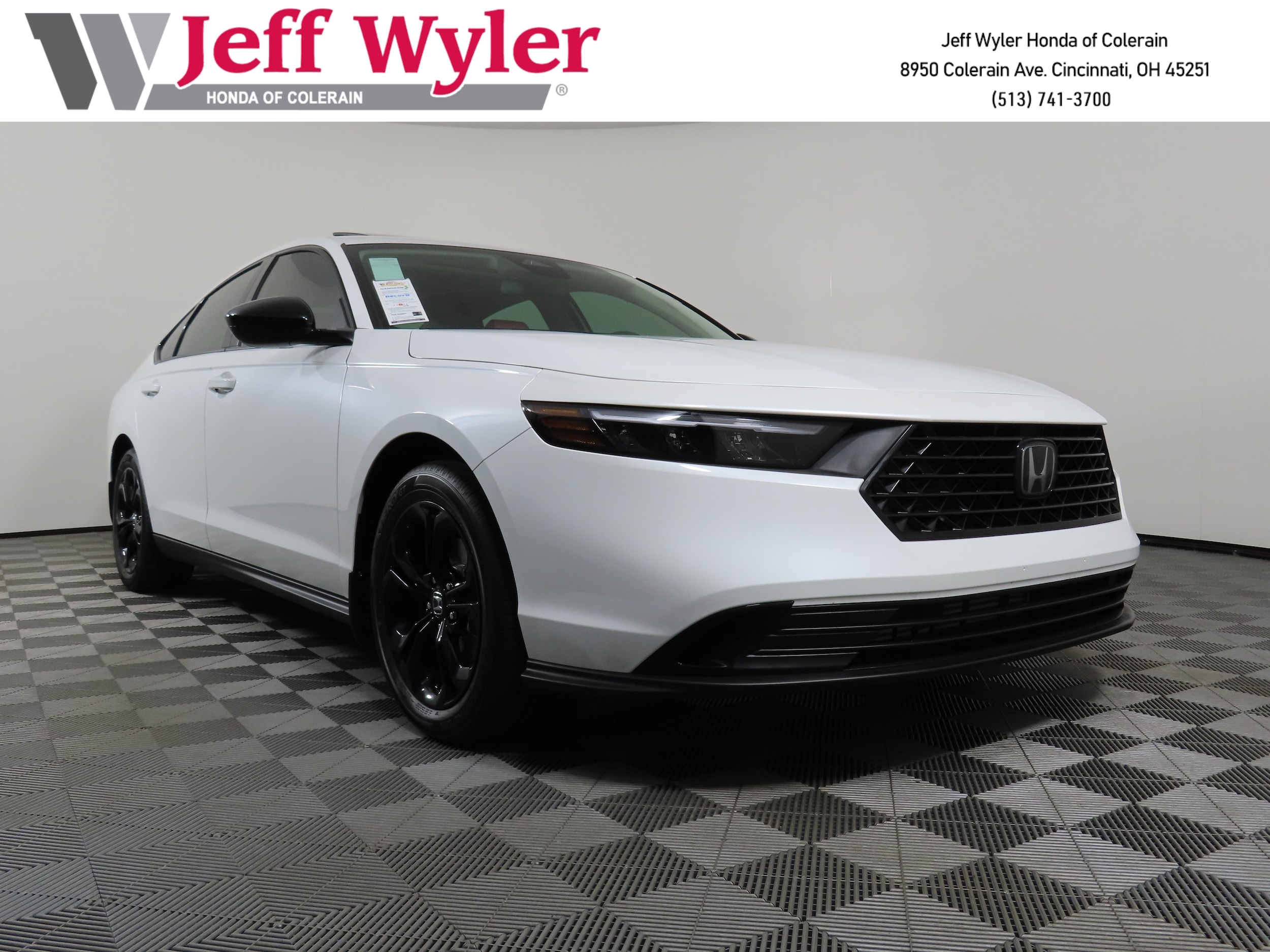 2025 Honda Accord SE's photo