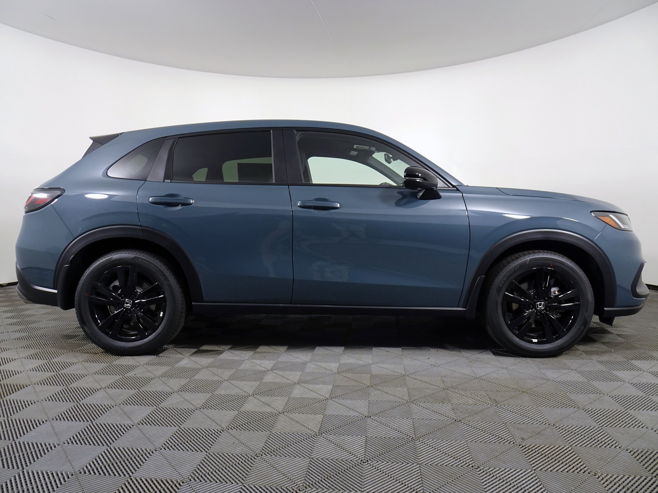 2026 Honda HR-V Sport photo 2
