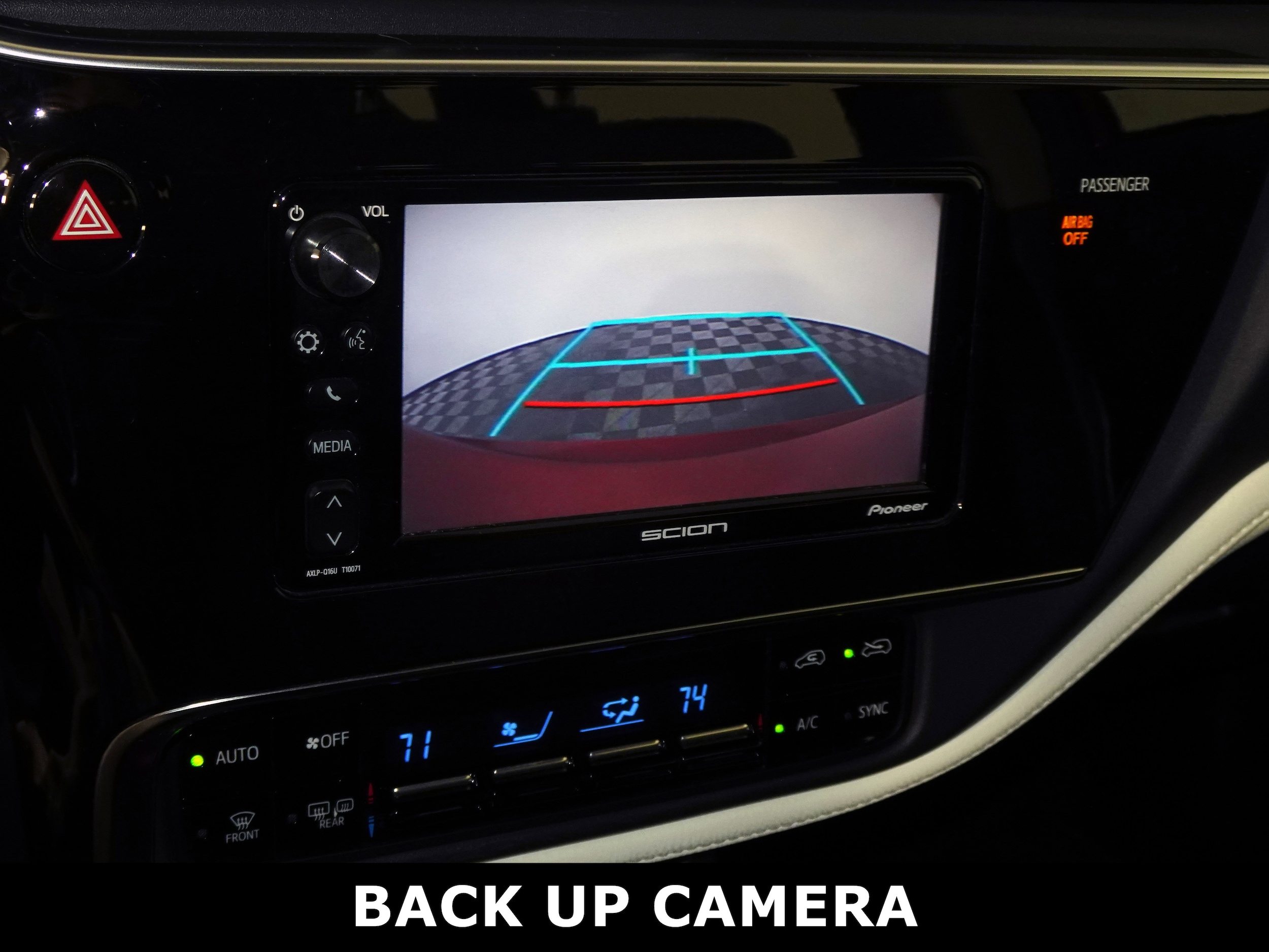 2016 Scion iM photo 3