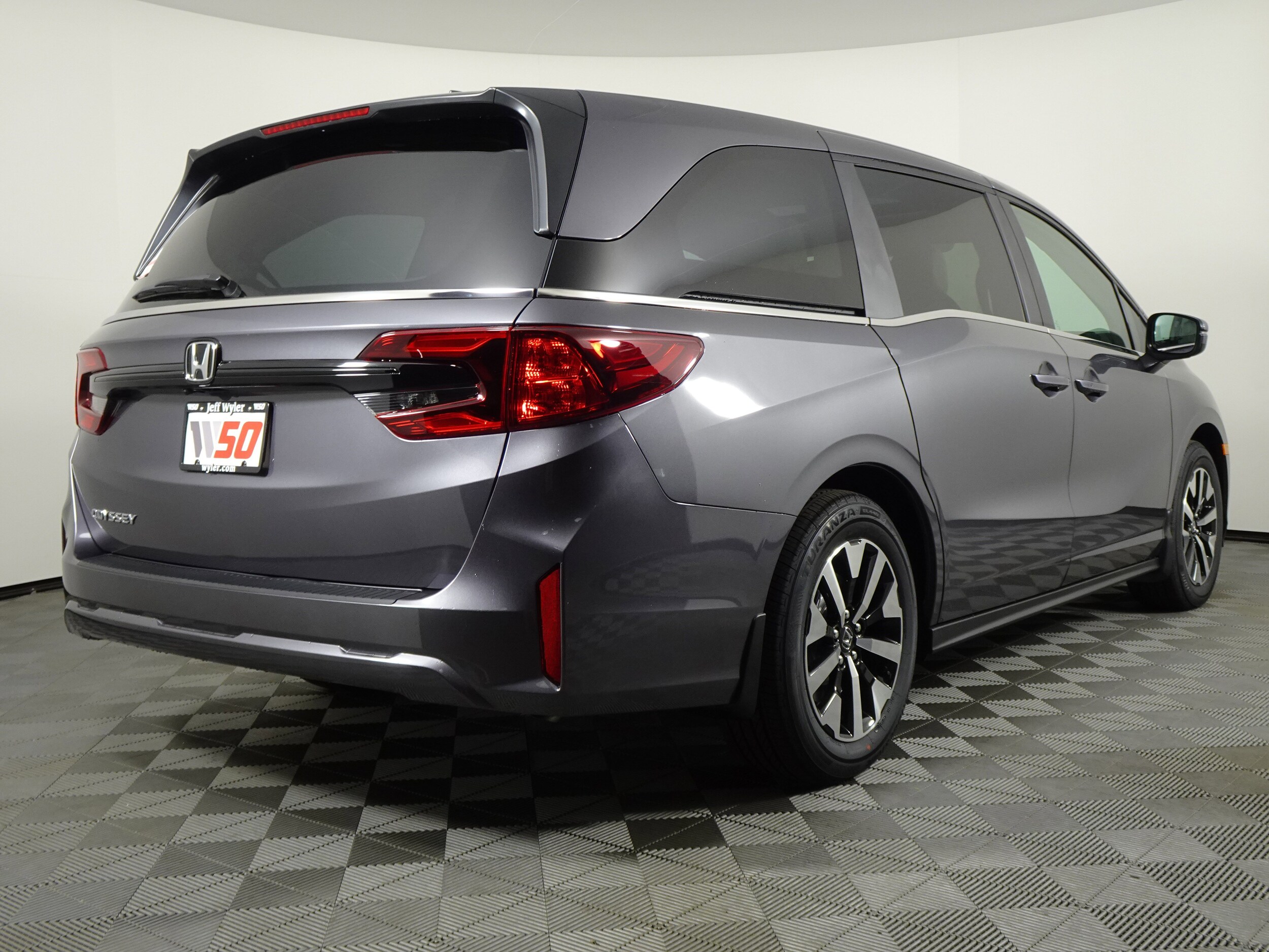 2025 Honda Odyssey EX-L photo 3