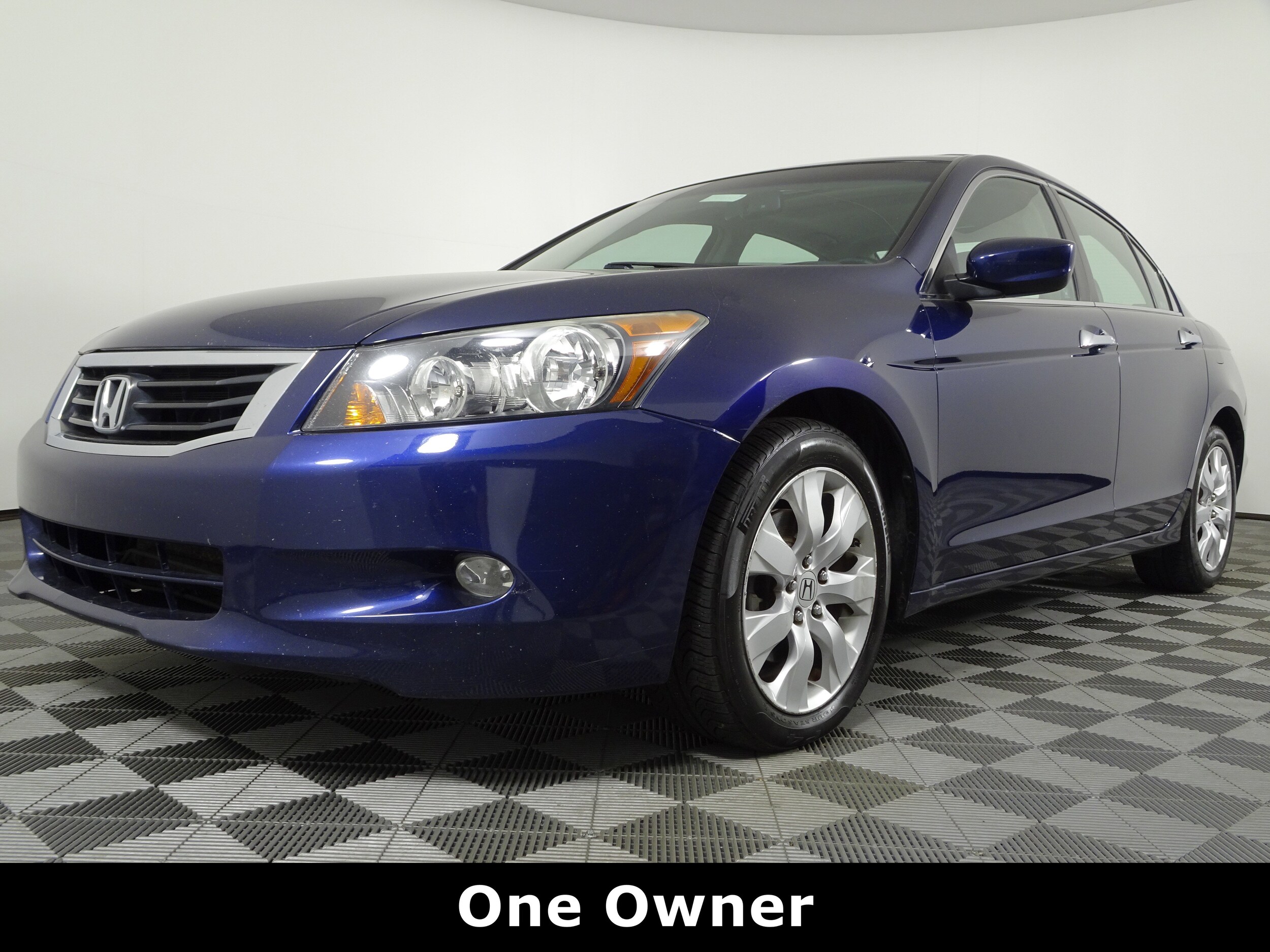 2008 Honda Accord V6 EX-L photo 2