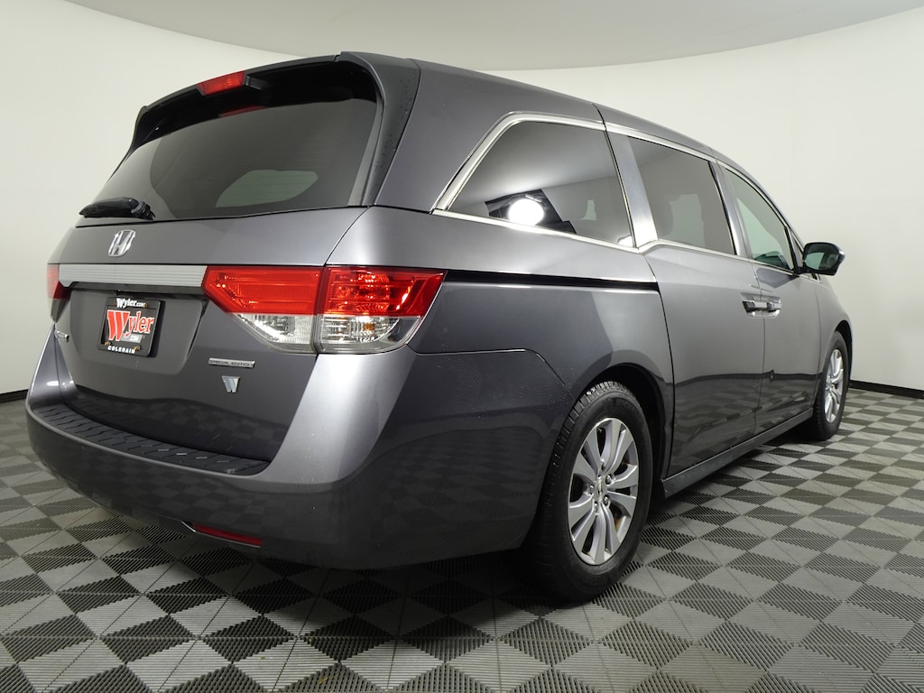 Used 2017 Honda Odyssey SE Auto Van