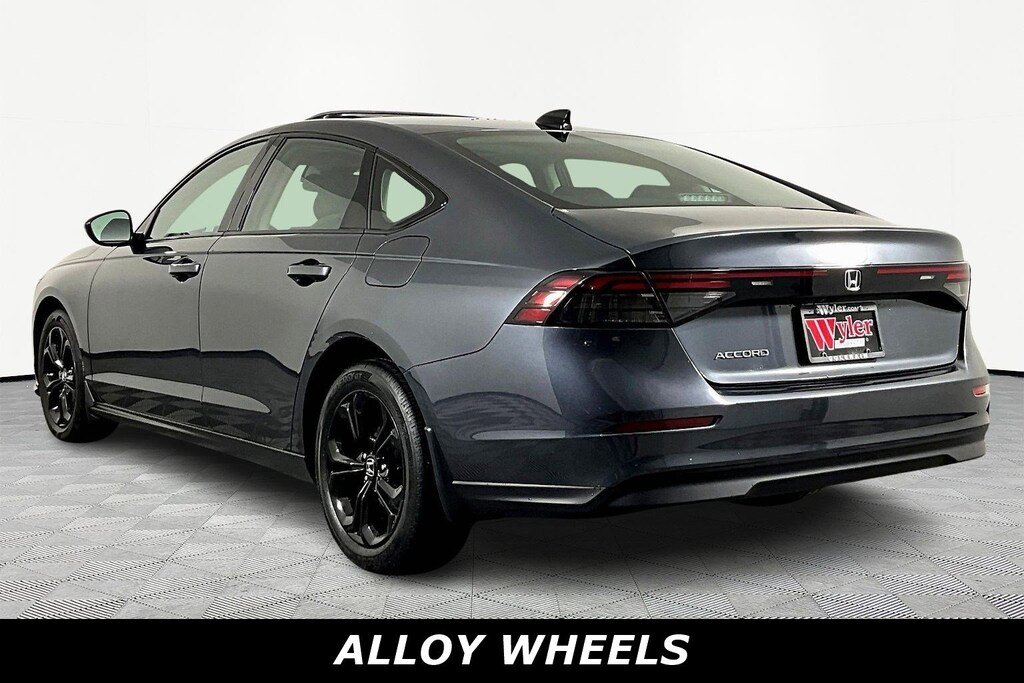 Used 2025 Honda Accord Sedan SE CVT Sedan