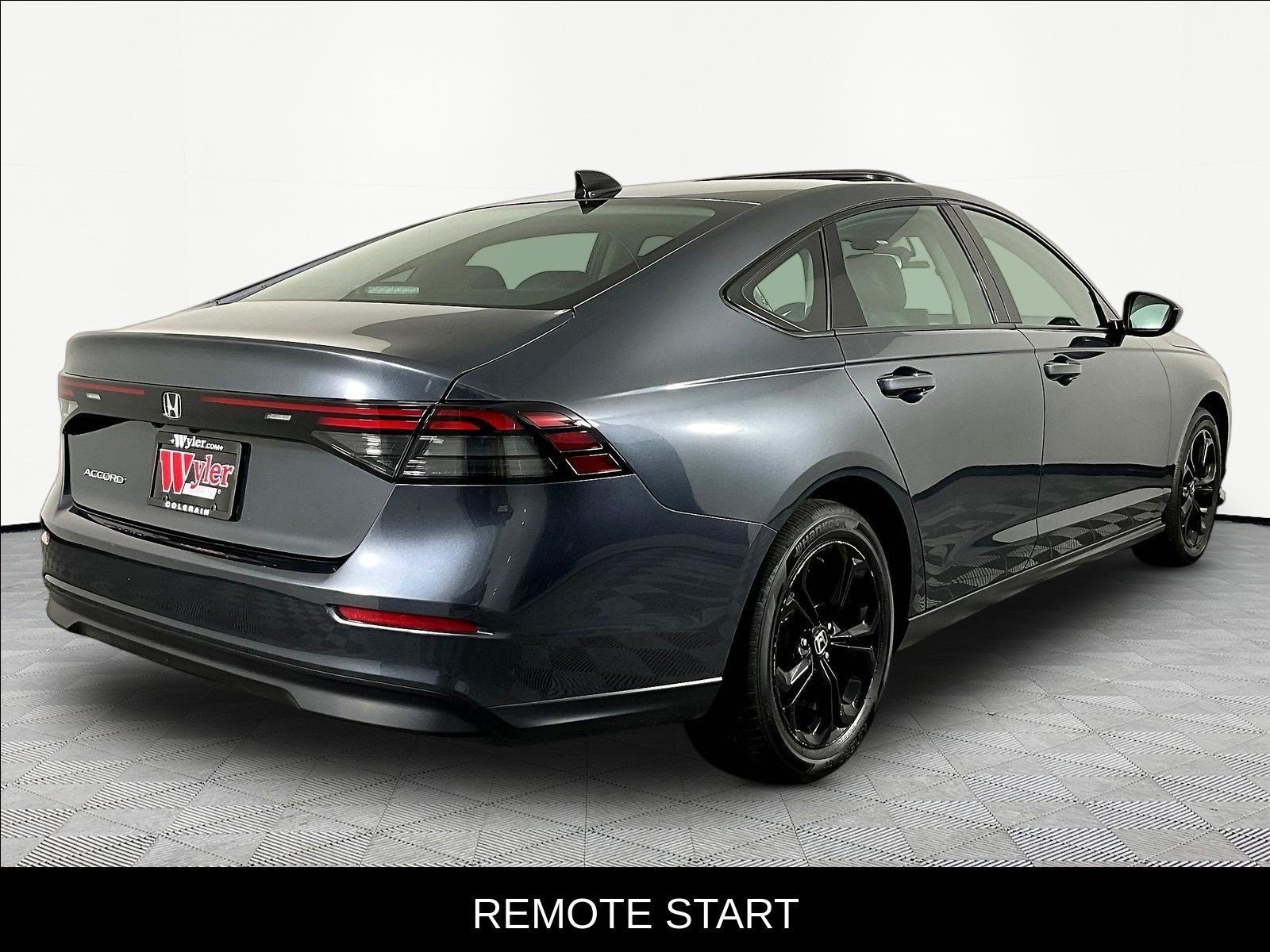 2025 Honda Accord SE - Photo 8