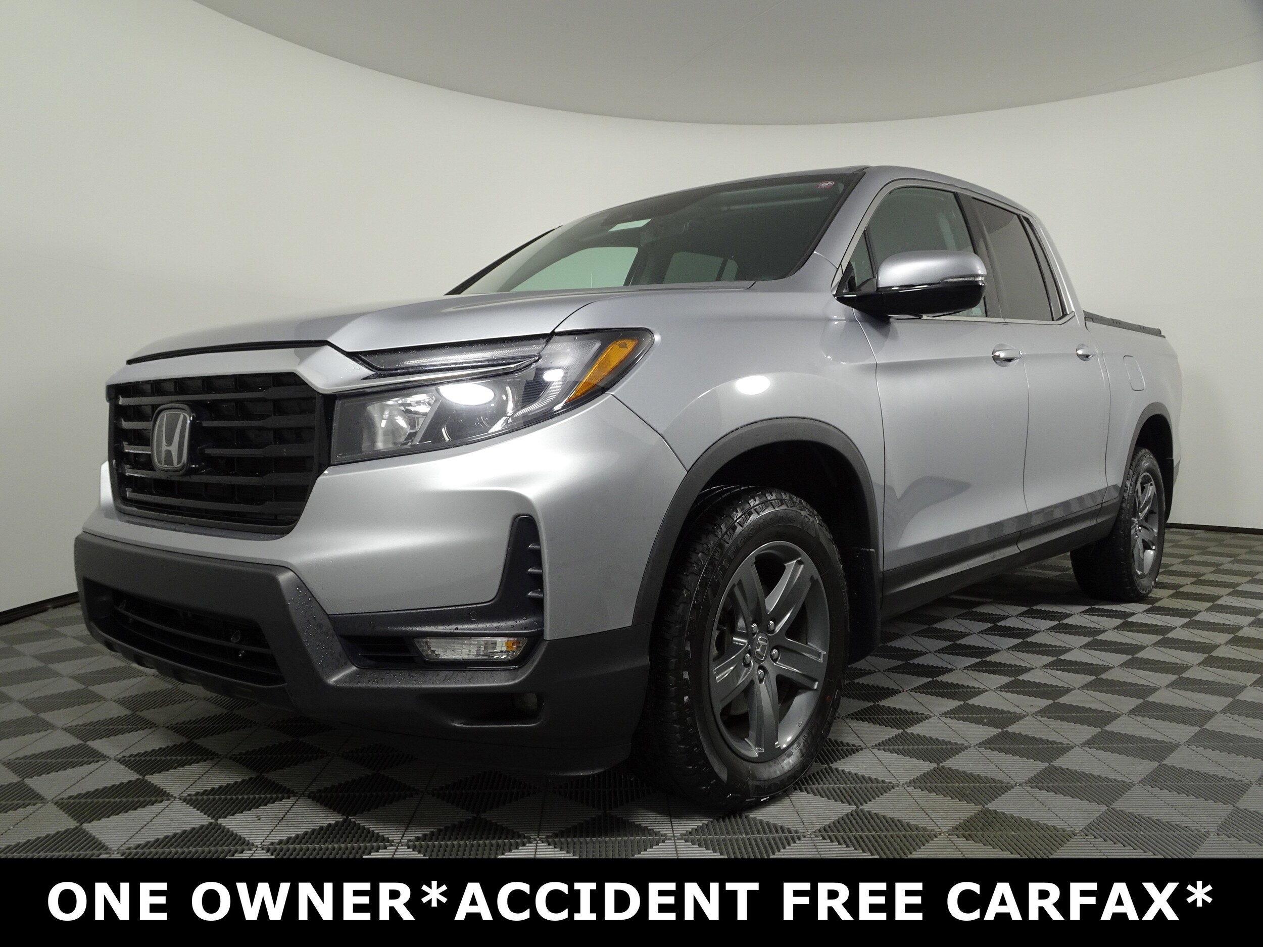 2023 Honda Ridgeline RTL-E photo 2