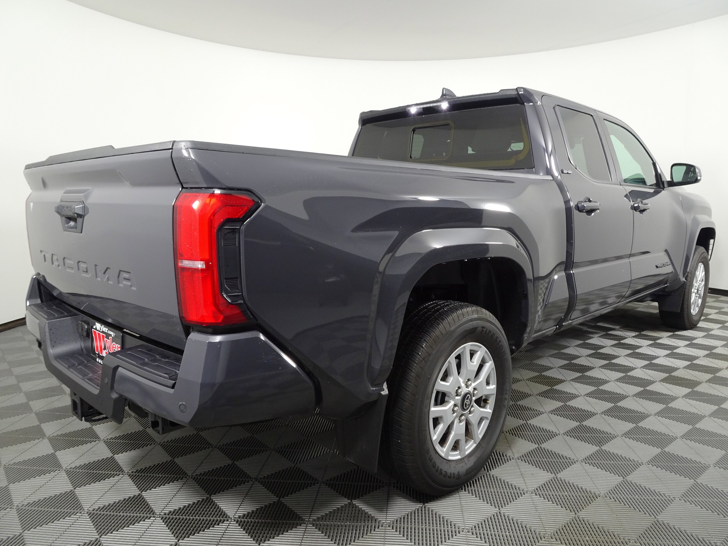 2024 Toyota Tacoma SR5 Double Cab photo 3