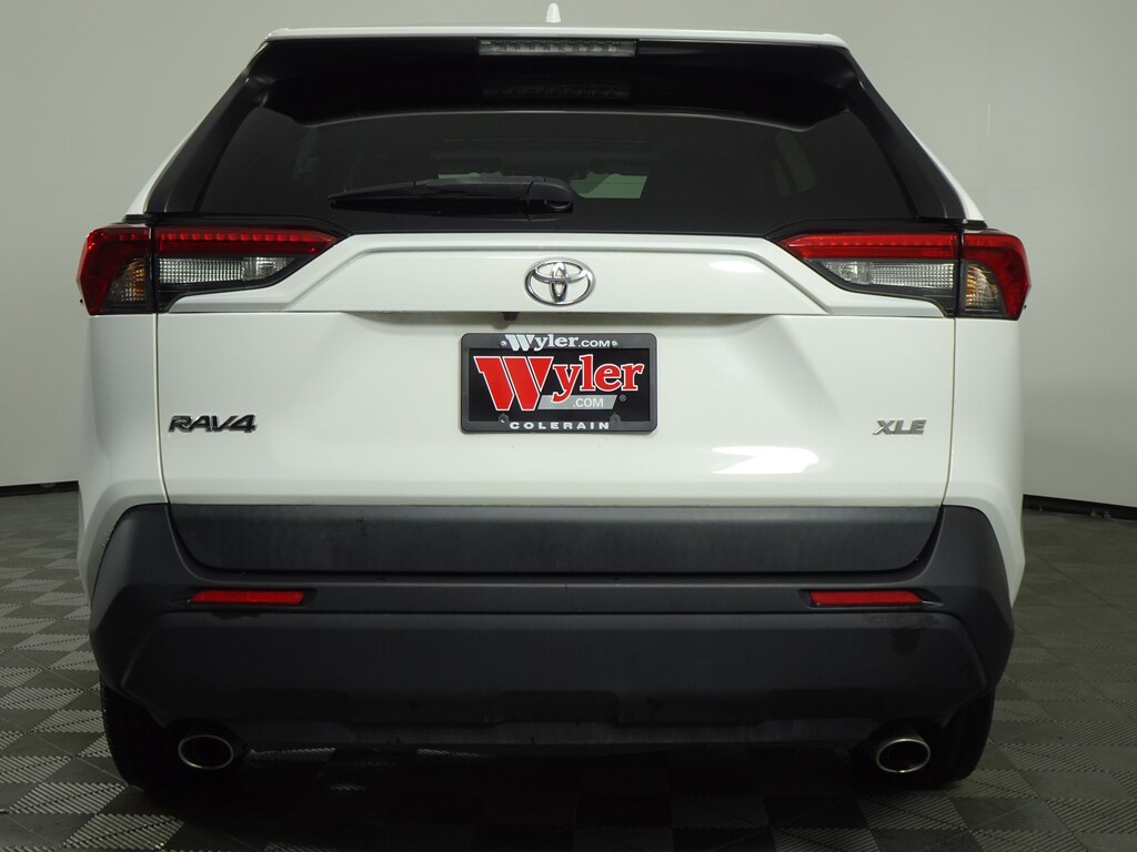 Used 2019 Toyota RAV4 XLE FWD SUV