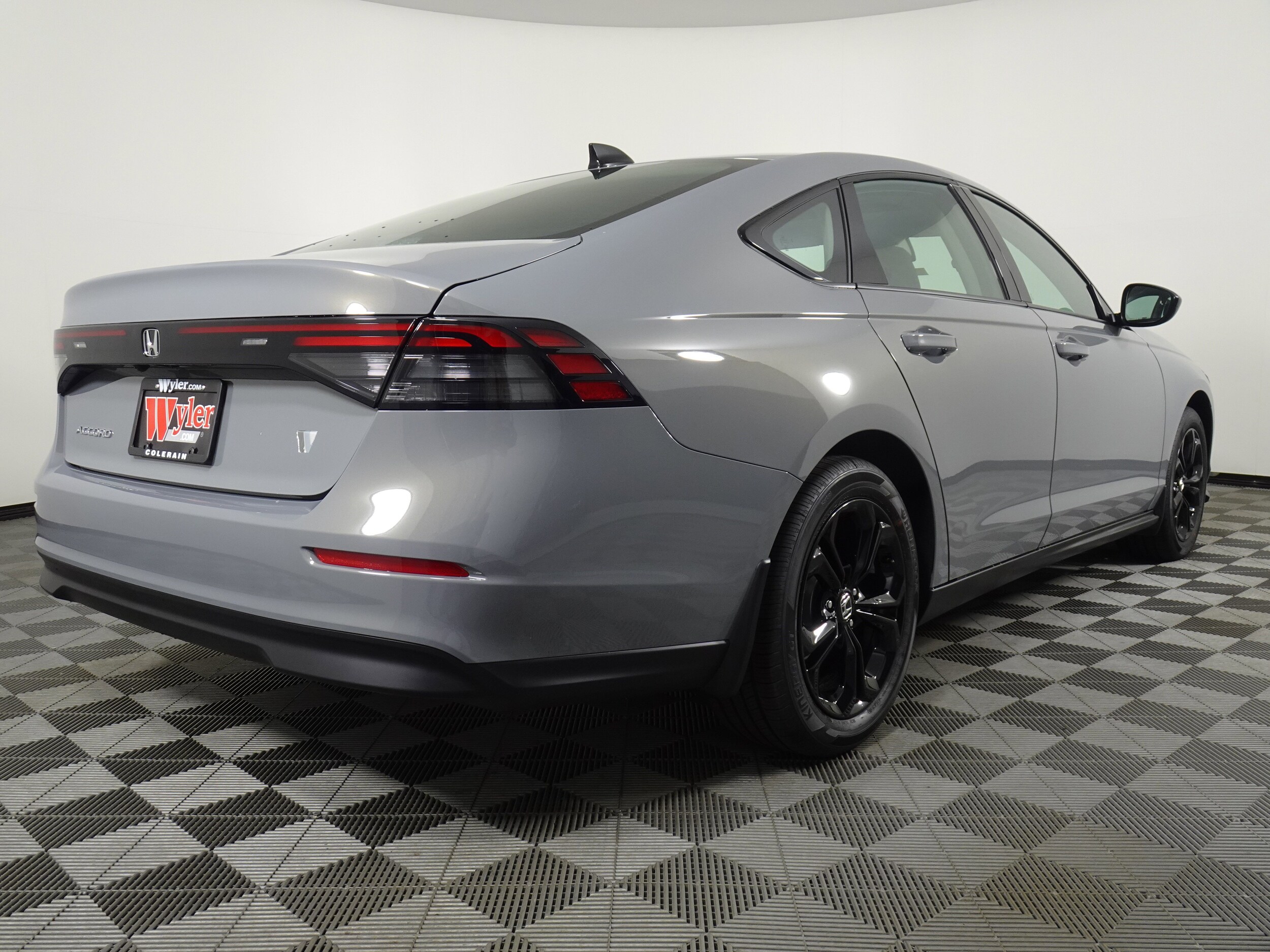 2025 Honda Accord SE photo 3