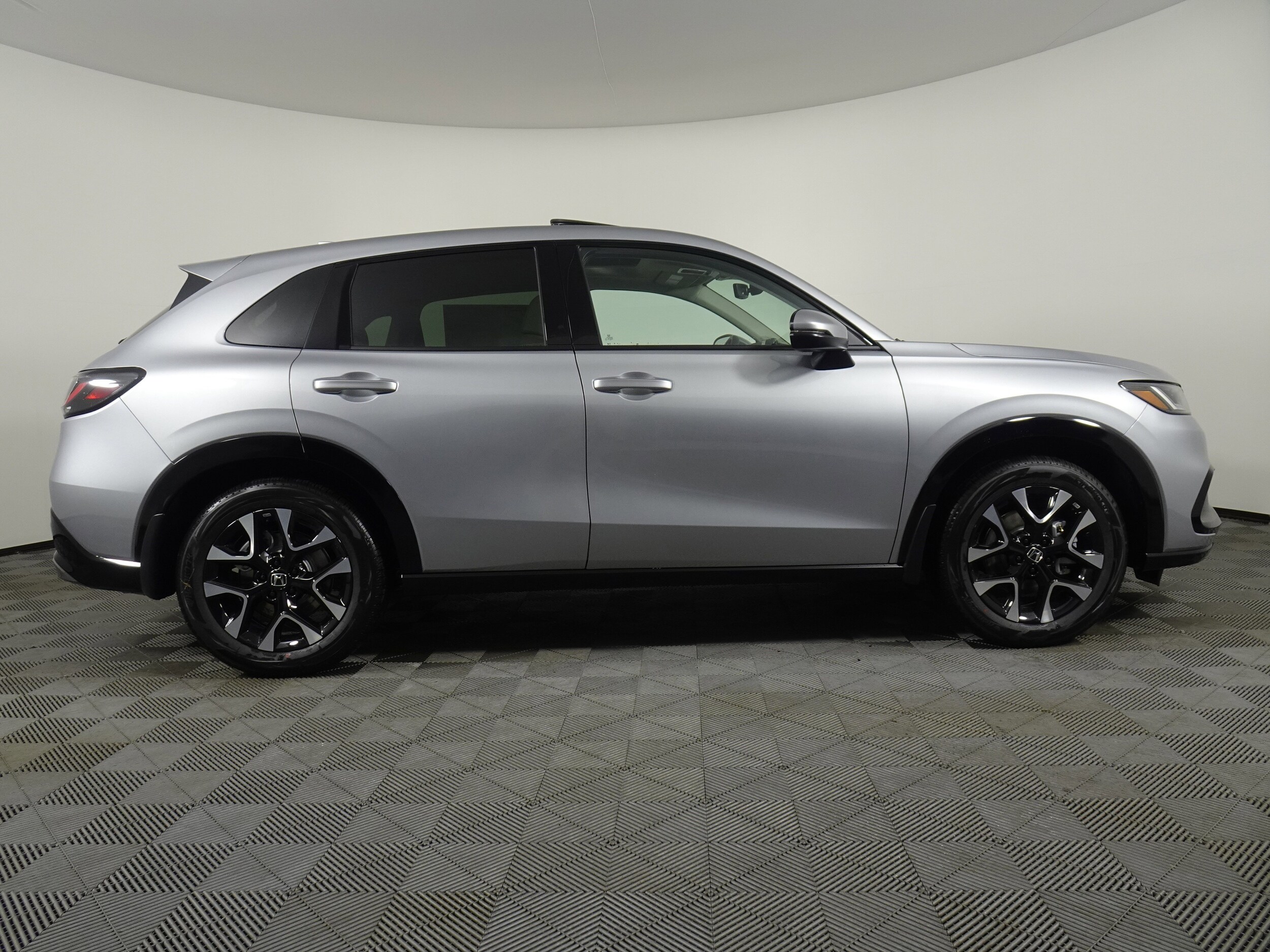 2026 Honda HR-V EX-L photo 2