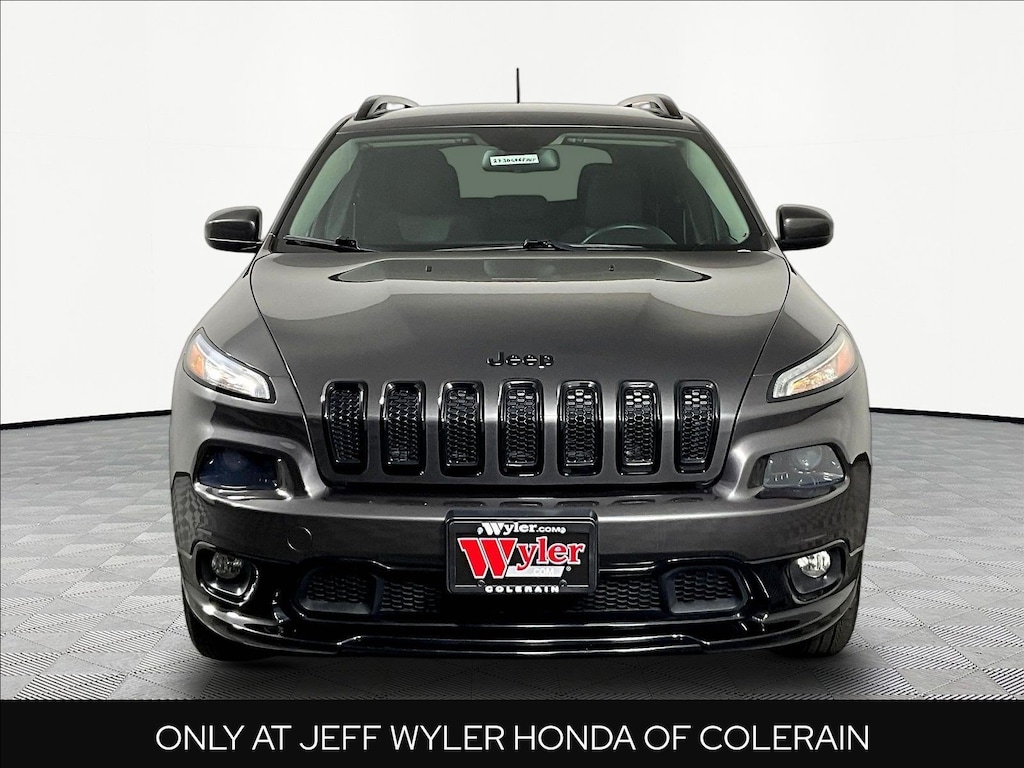 Used 2018 Jeep Cherokee Latitude Tech Connect 4x4 SUV