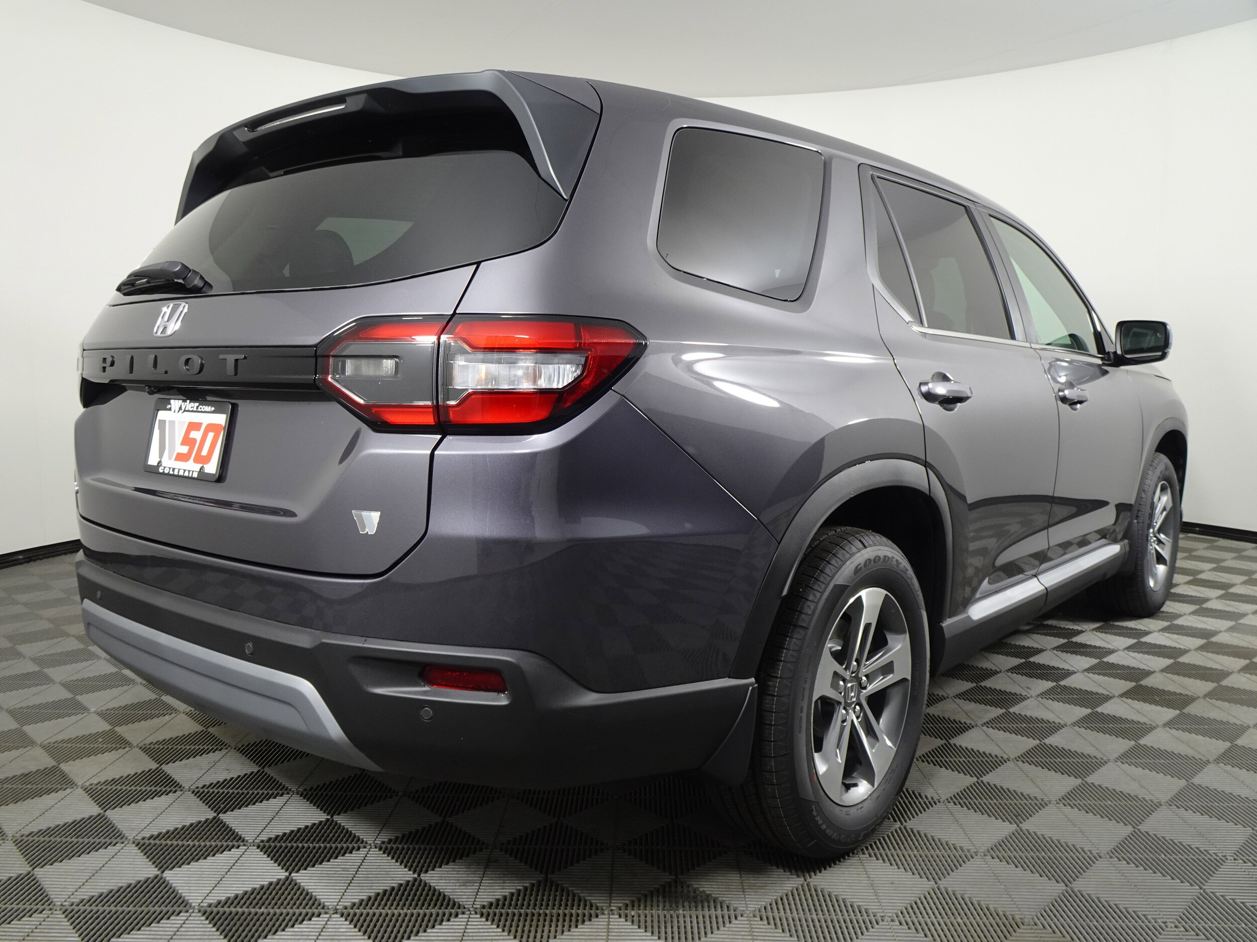 2025 Honda Pilot EX-L photo 2