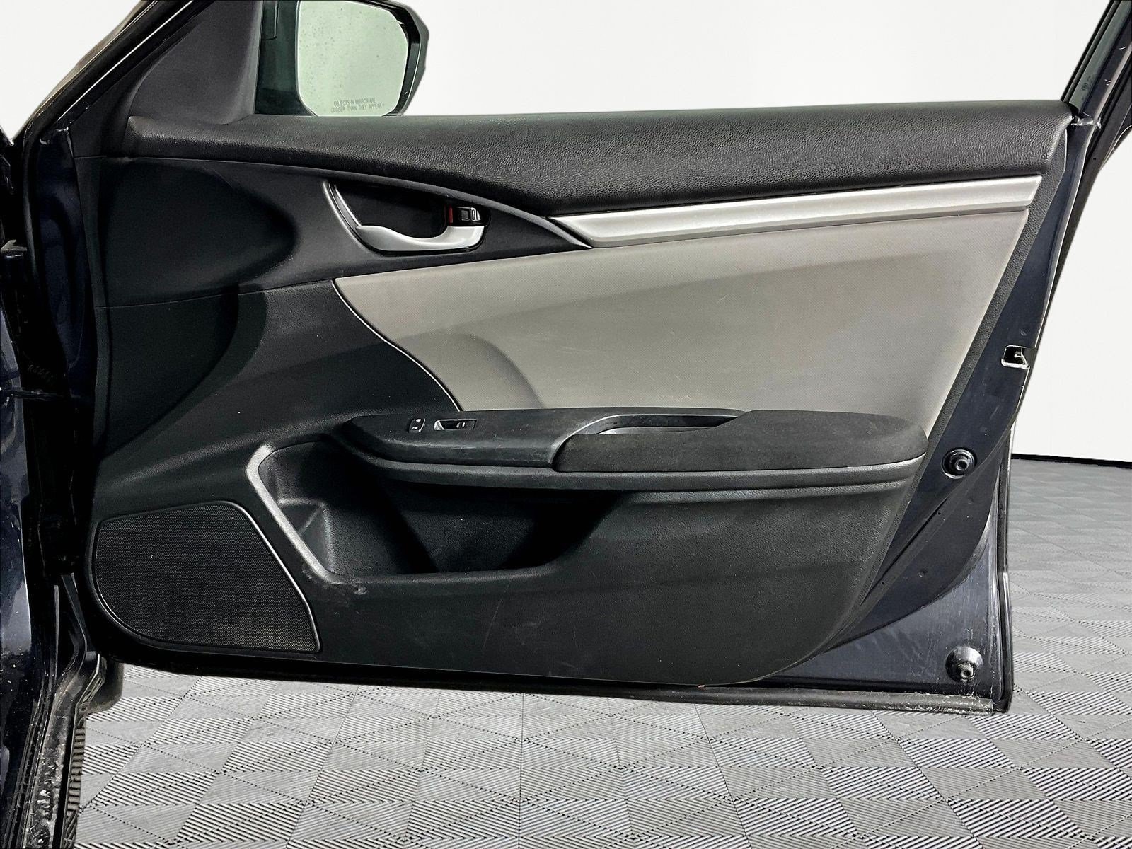 2019 Honda Civic LX - Photo 30