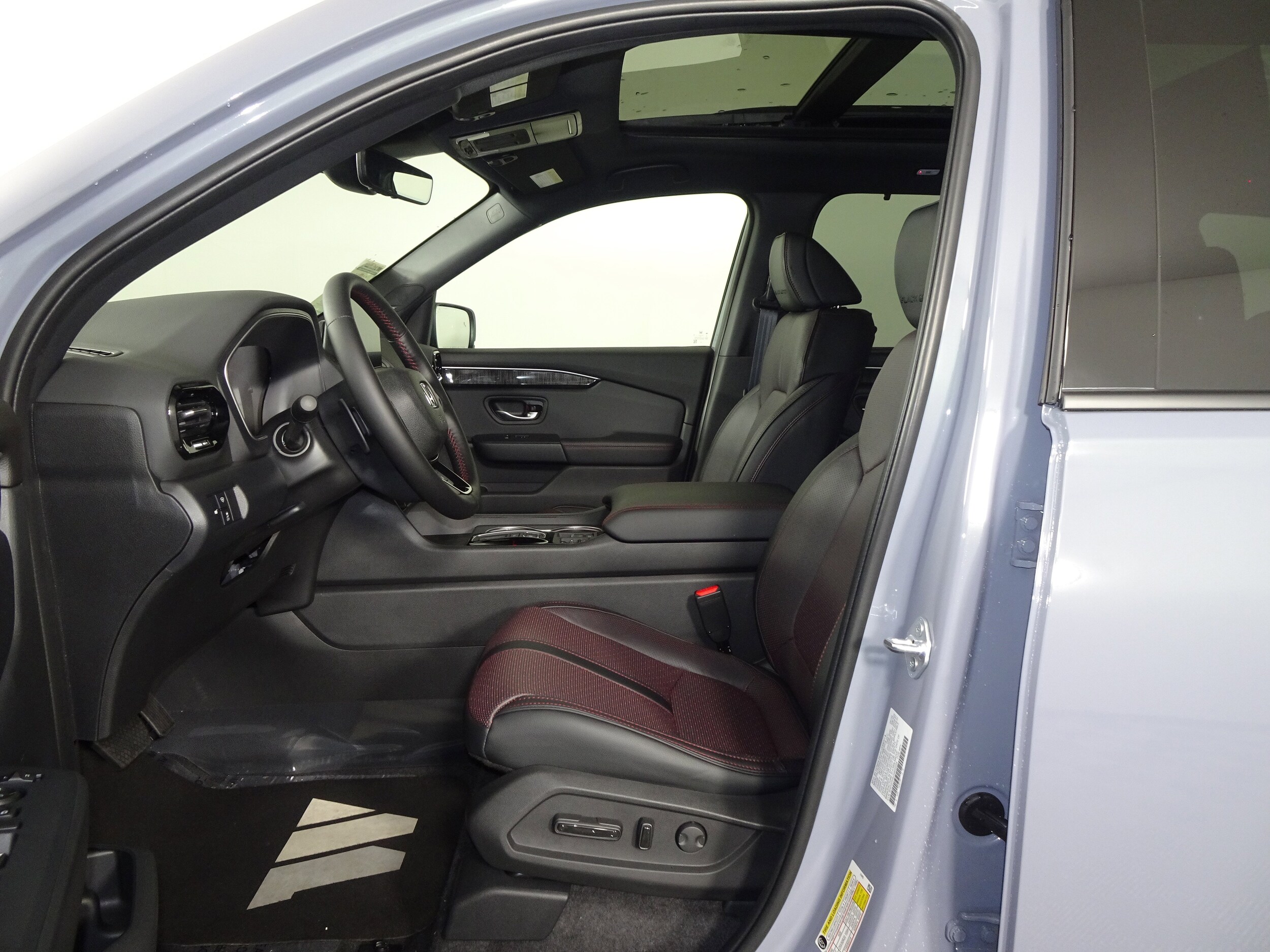 2025 Honda Pilot Black Edition photo 4