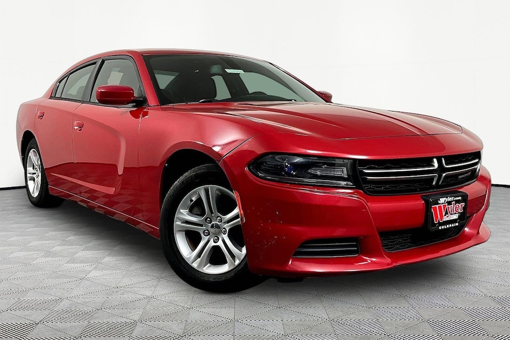 Used 2015 Dodge Charger 4dr Sdn SE RWD Sedan