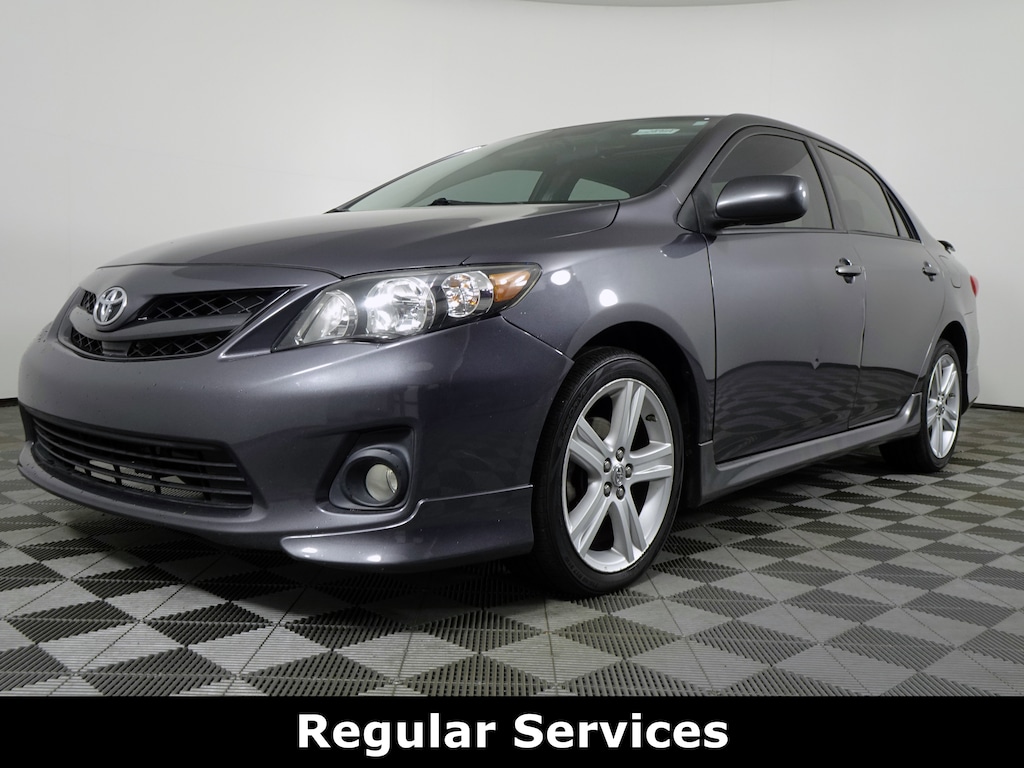 Used 2013 Toyota Corolla 4dr Sdn Auto S Sedan