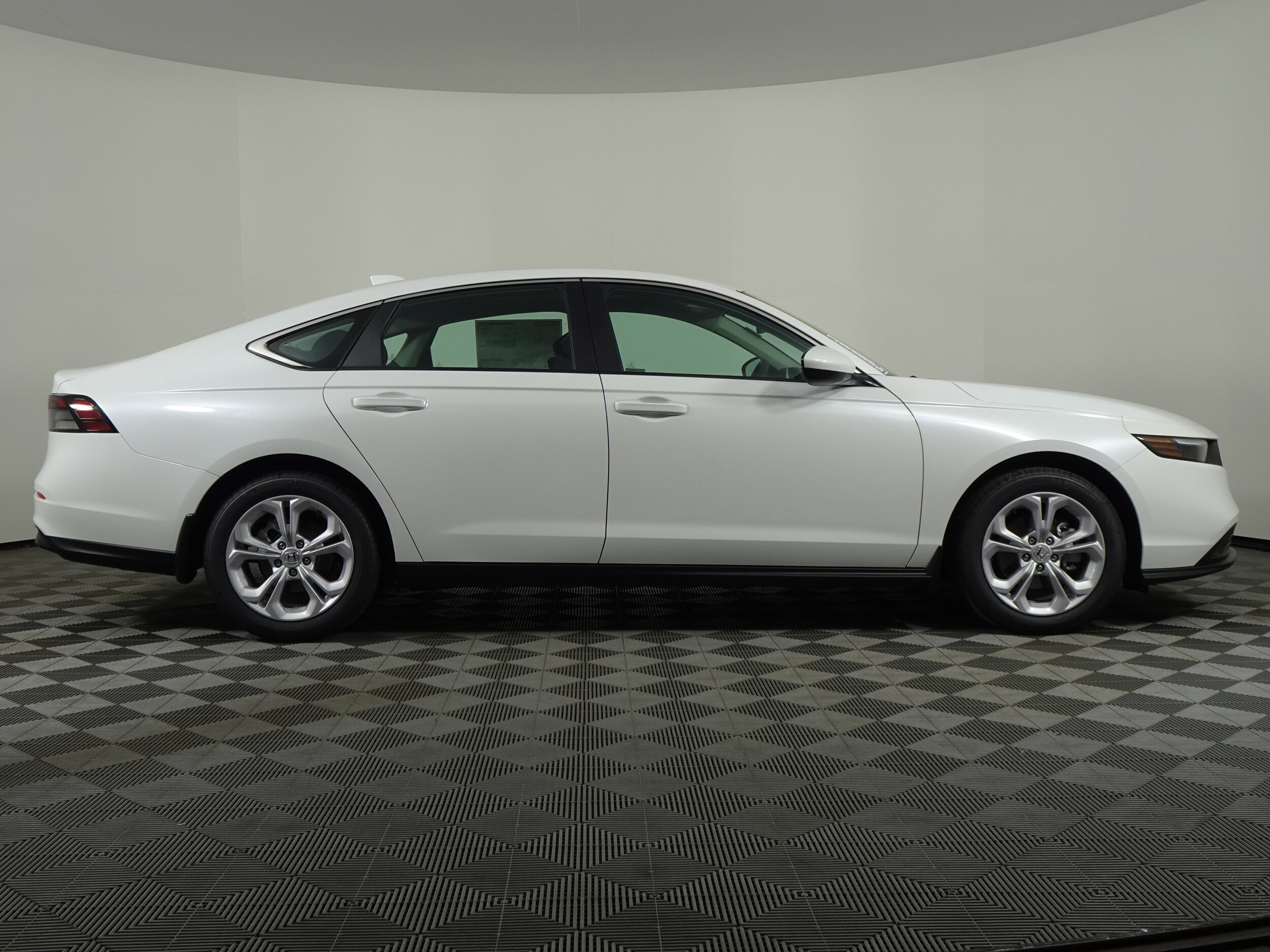 2025 Honda Accord LX photo 2