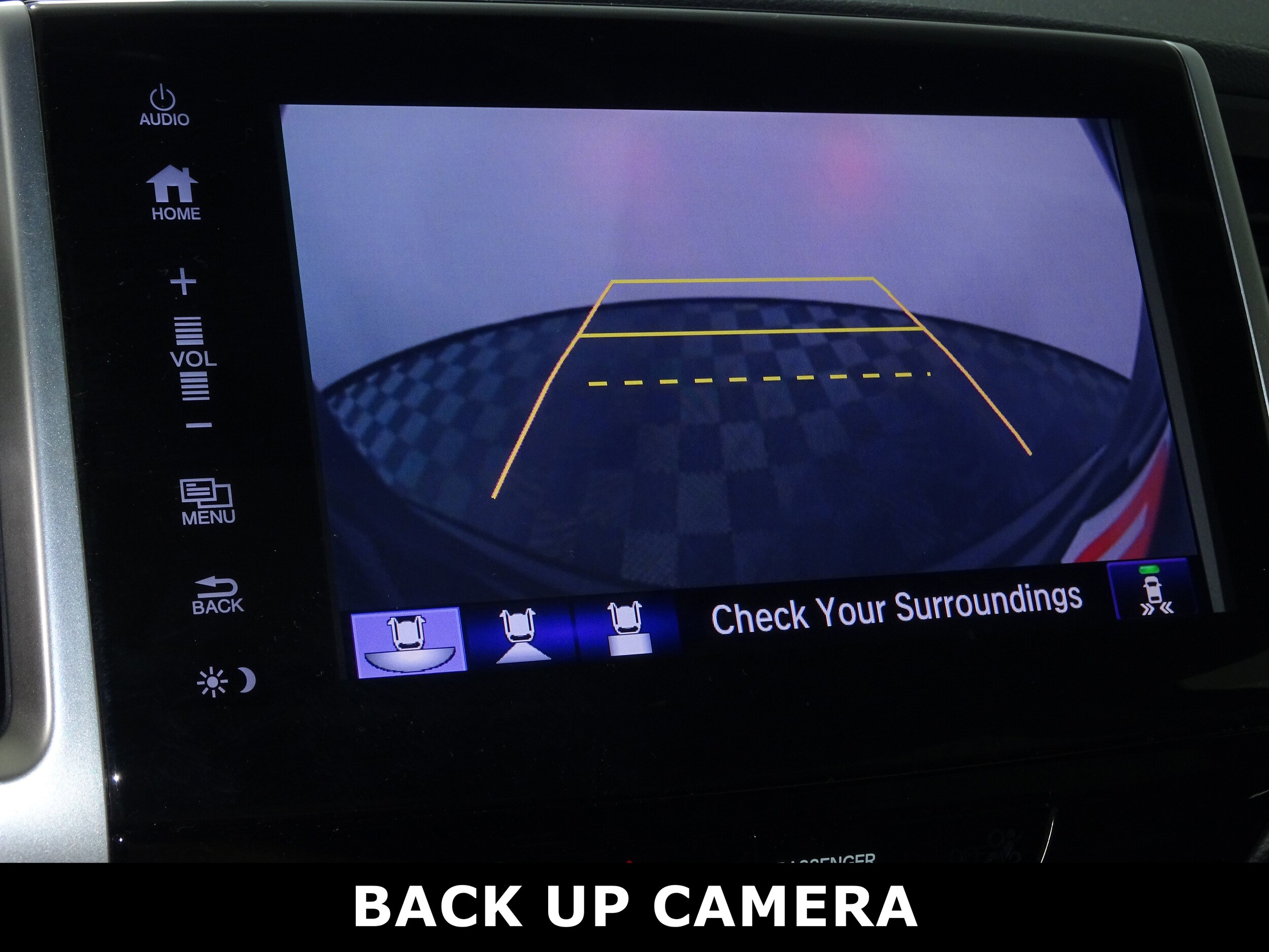 2018 Honda Pilot Elite photo 3