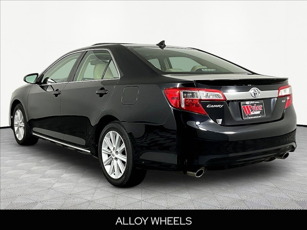 Used 2012 Toyota Camry 4dr Sdn V6 Auto XLE Sedan