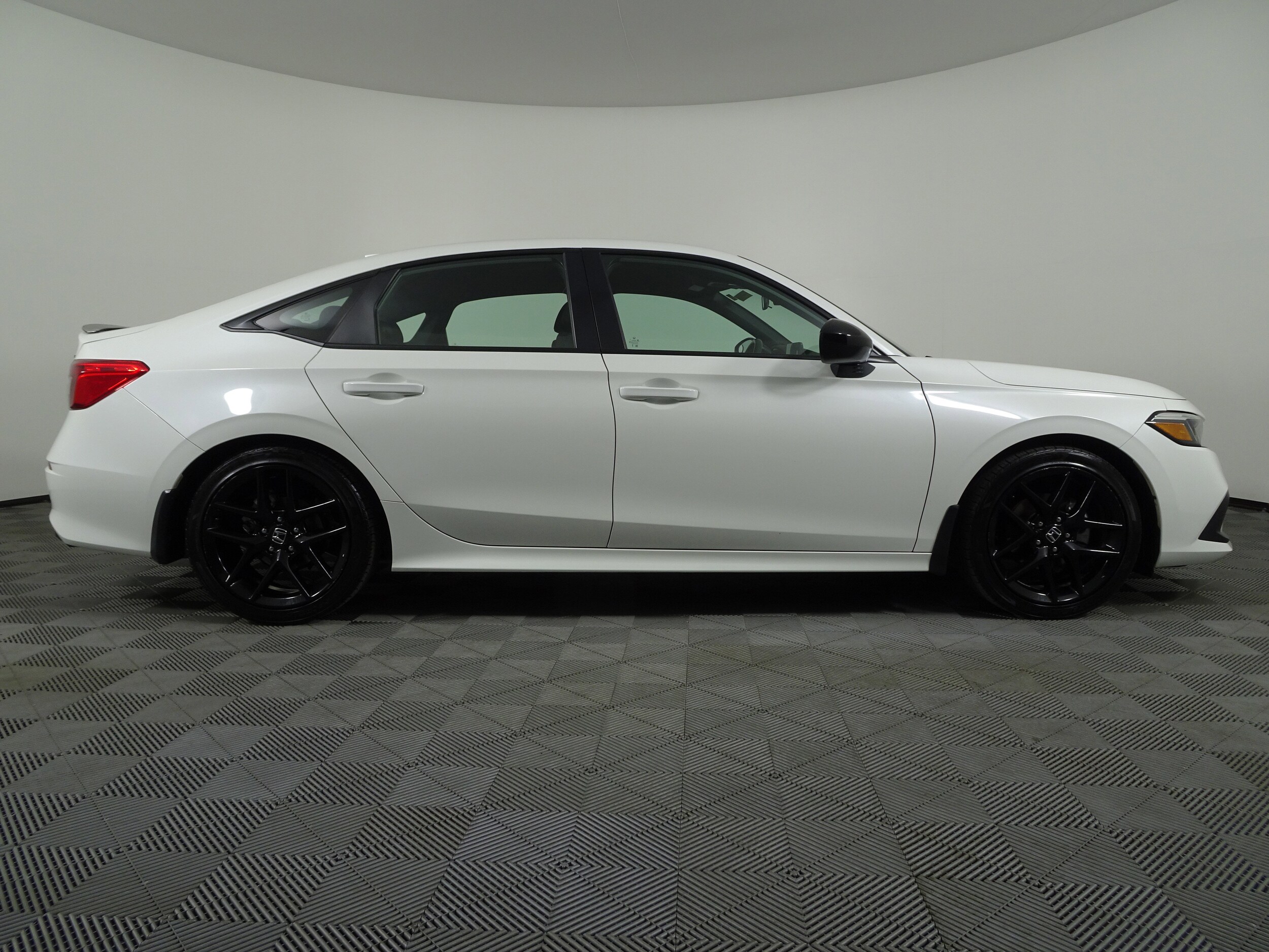 2024 Honda Civic Sport photo 2