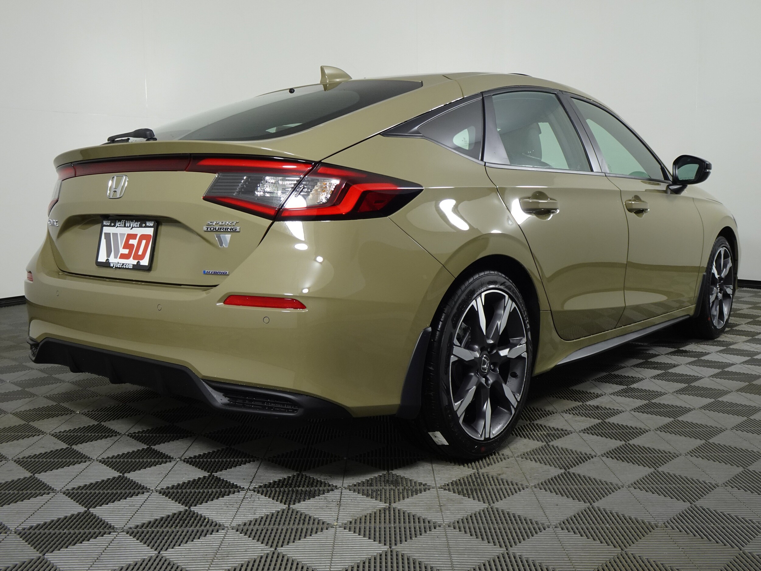 2026 Honda Civic Hybrid Sport Touring Hatchback photo 3