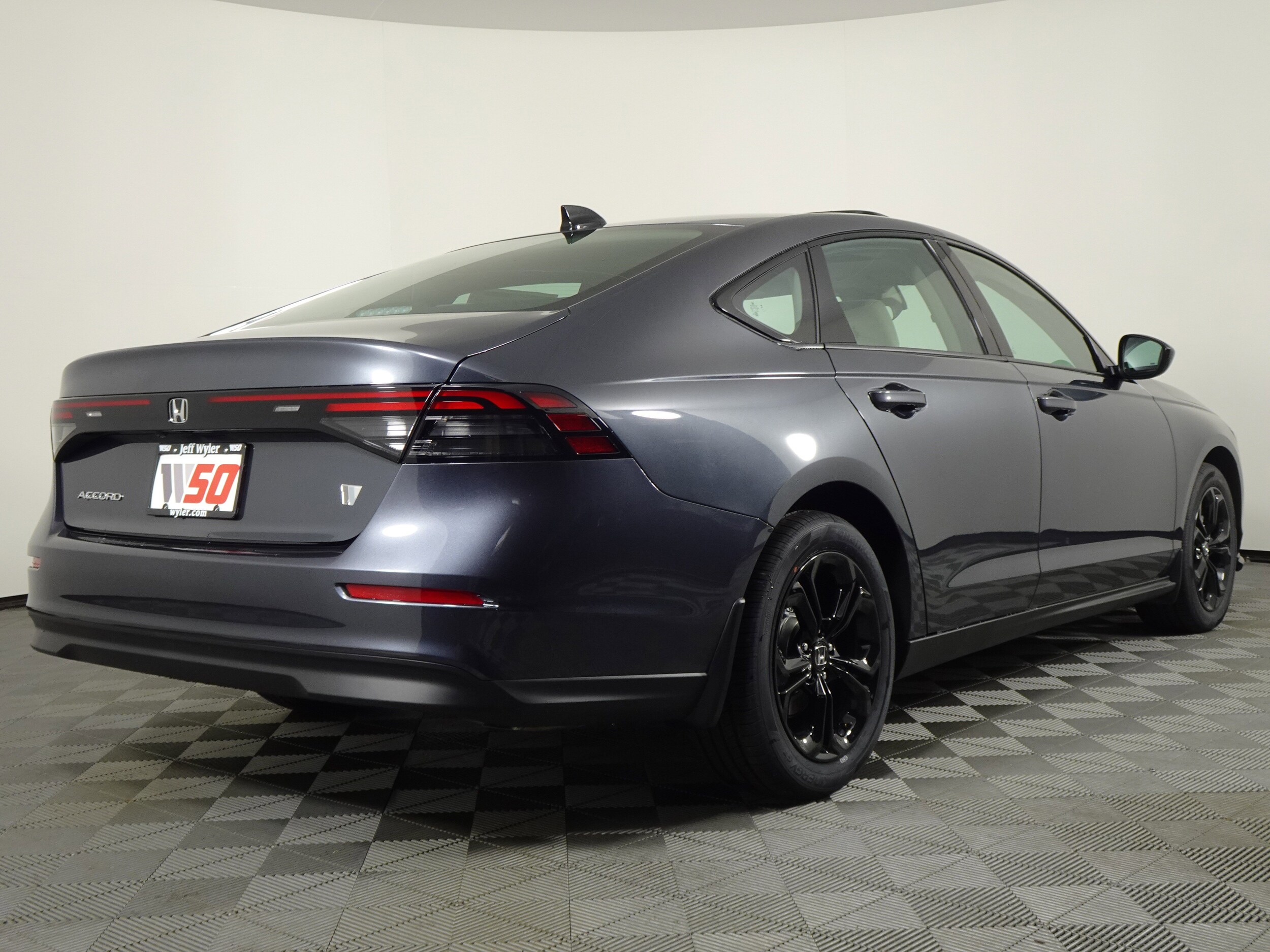 2025 Honda Accord SE photo 3