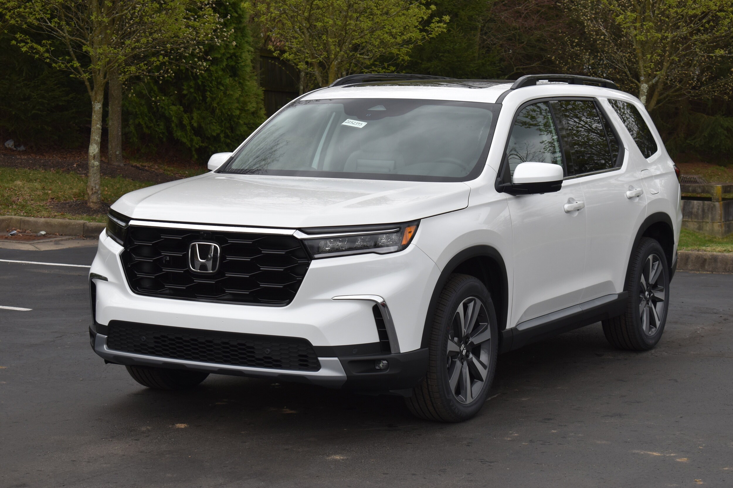 2025 Honda Pilot Elite photo 3