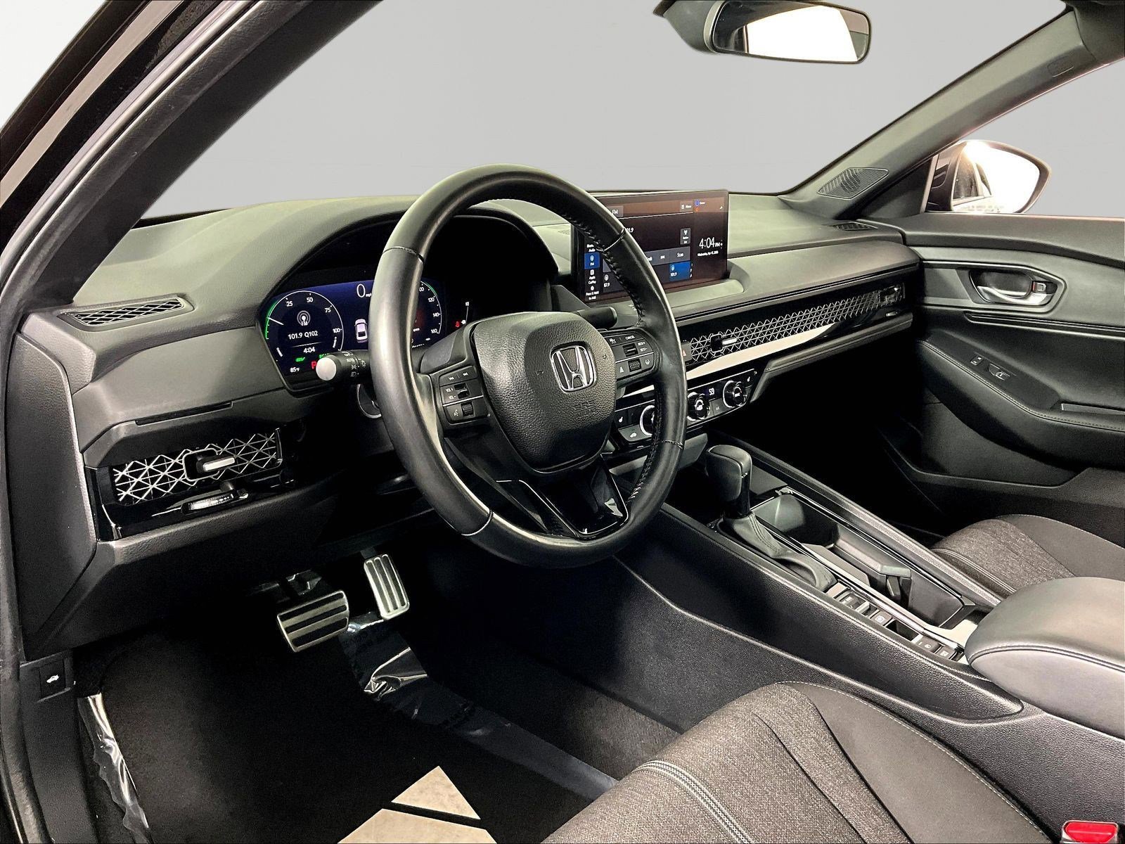 2025 Honda Accord Hybrid Sport - Photo 17