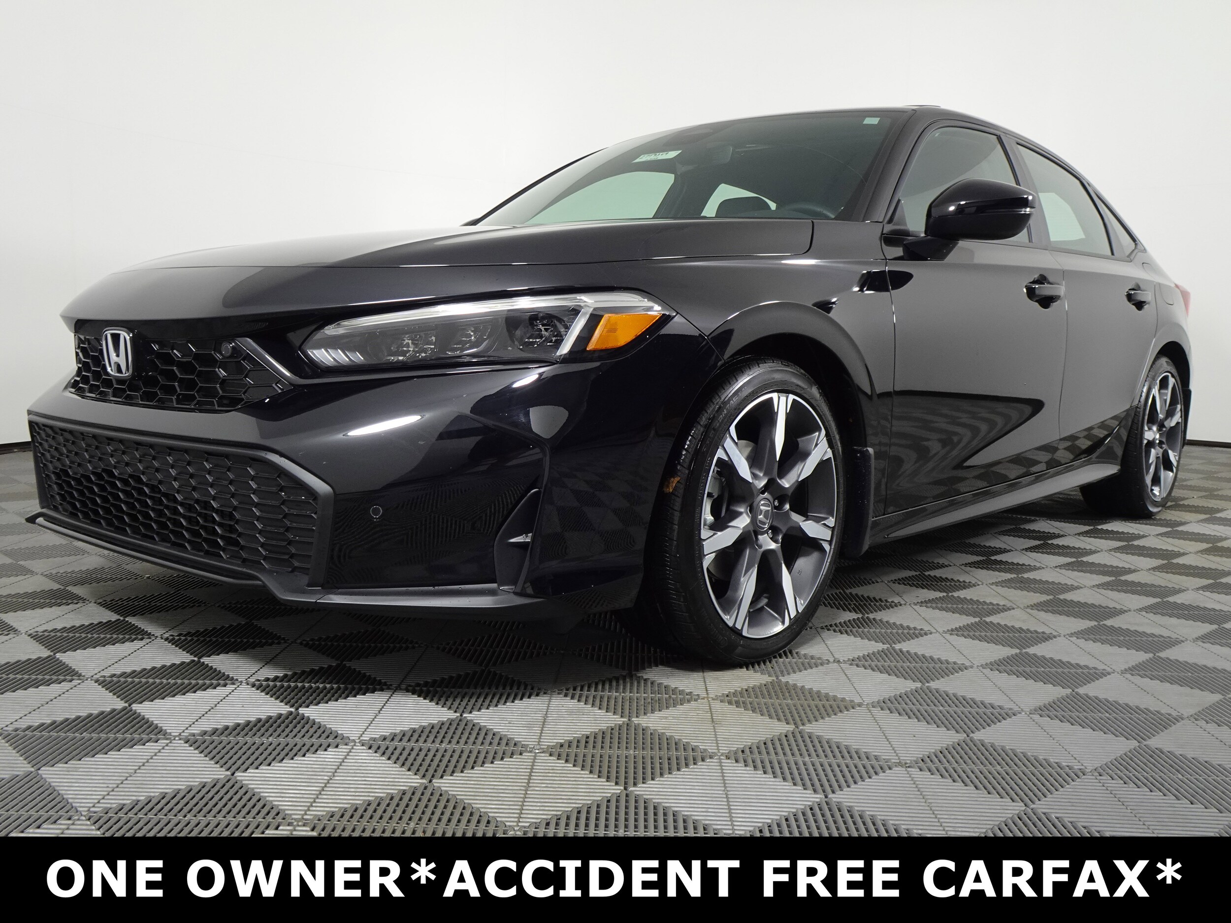 2025 Honda Civic Sport Touring Hybrid photo 2