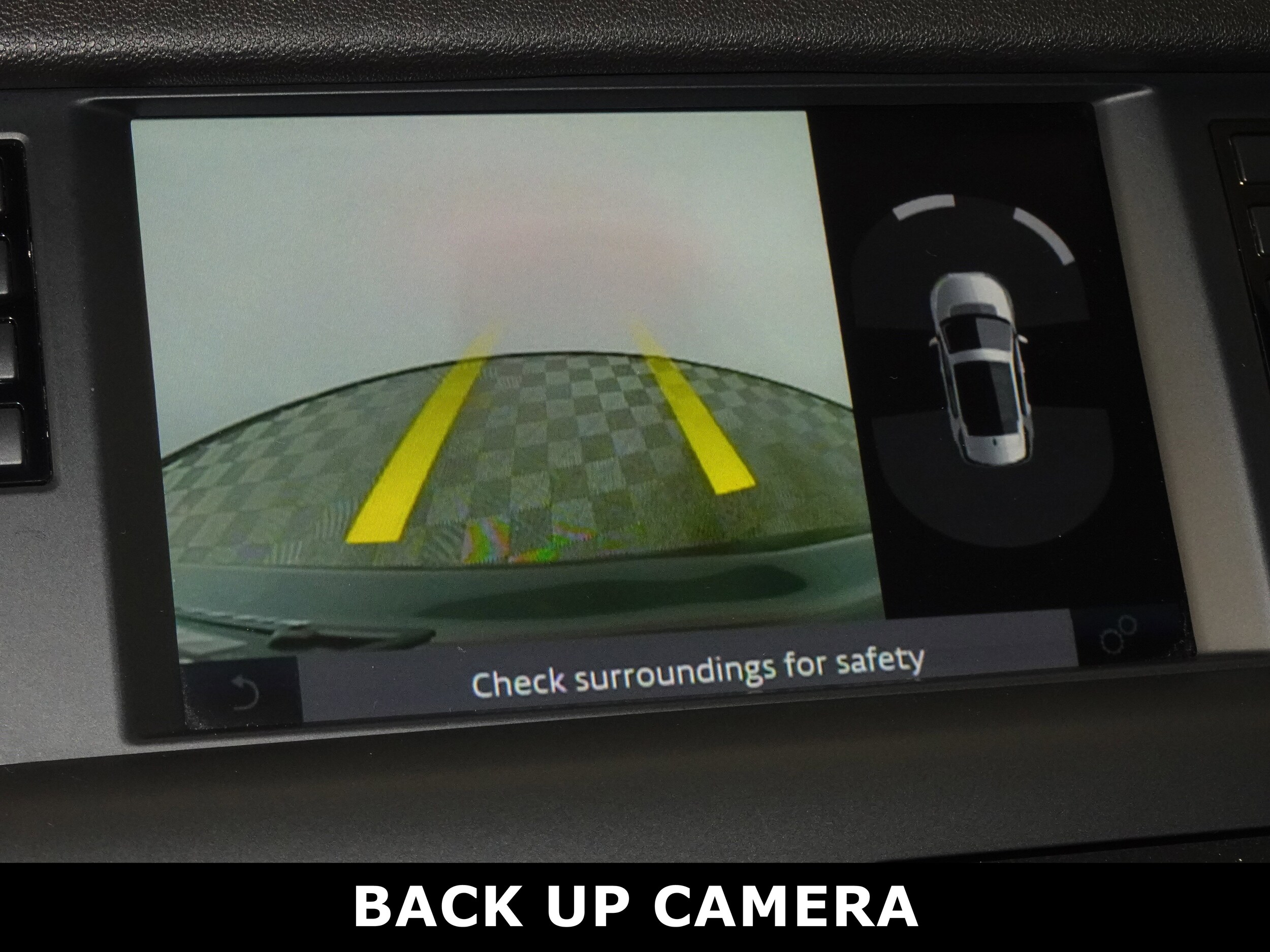 2019 Land Rover Discovery Sport HSE photo 2