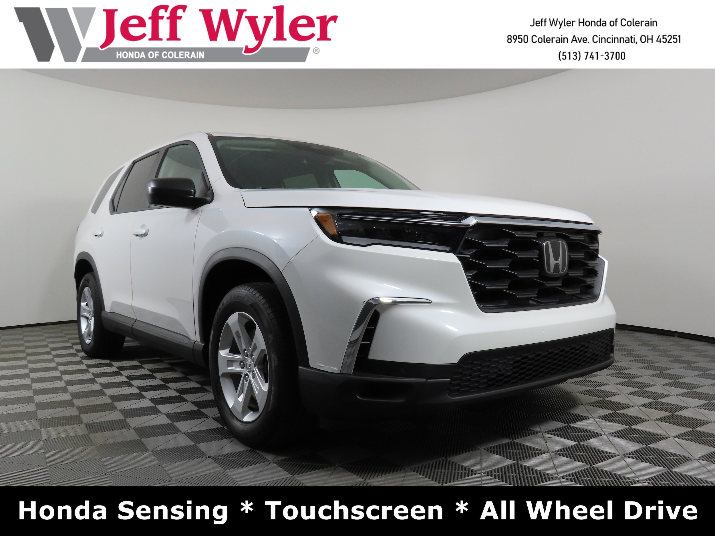 2023 Honda Pilot LX's photo