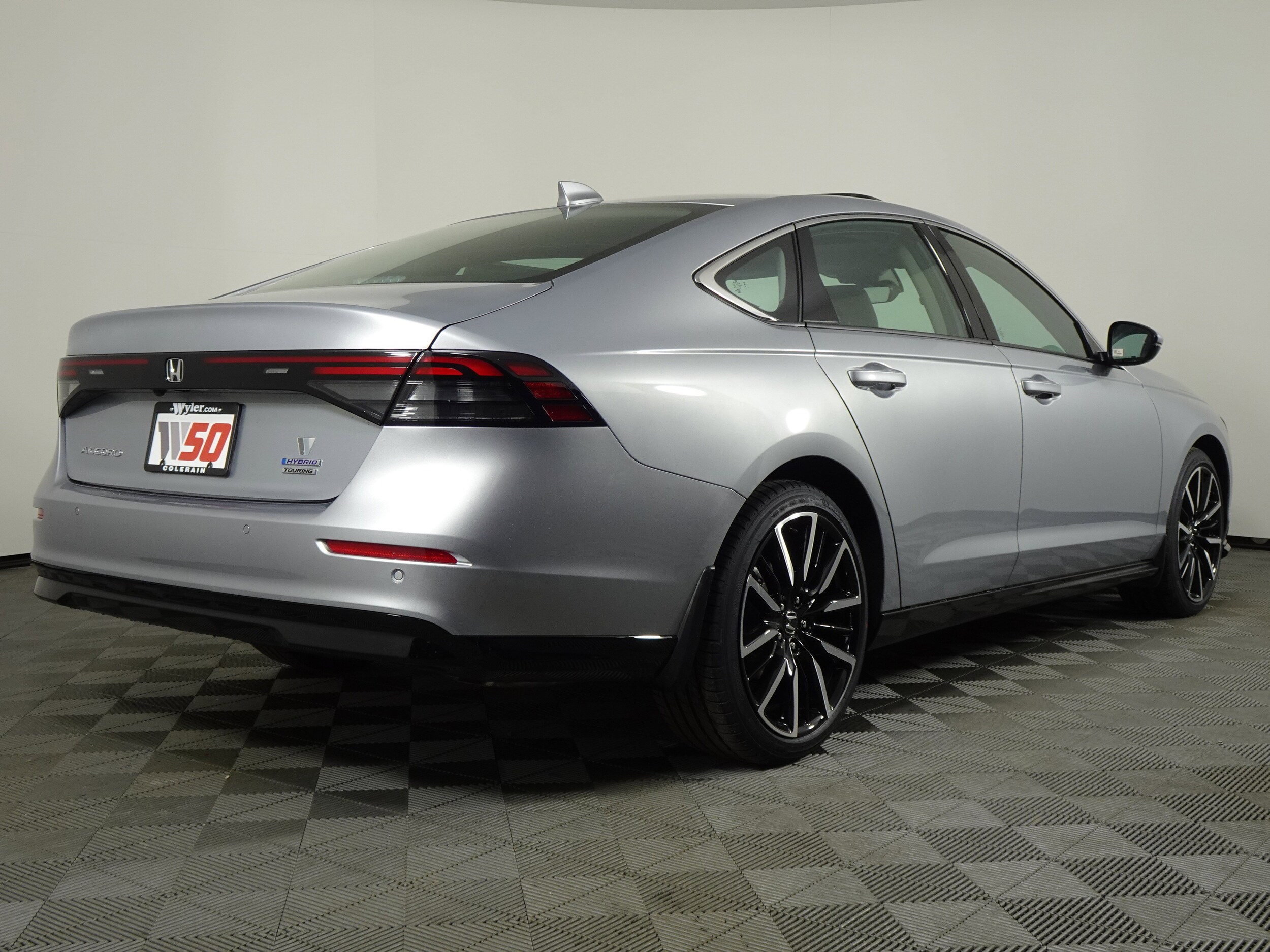2025 Honda Accord Hybrid Touring photo 3