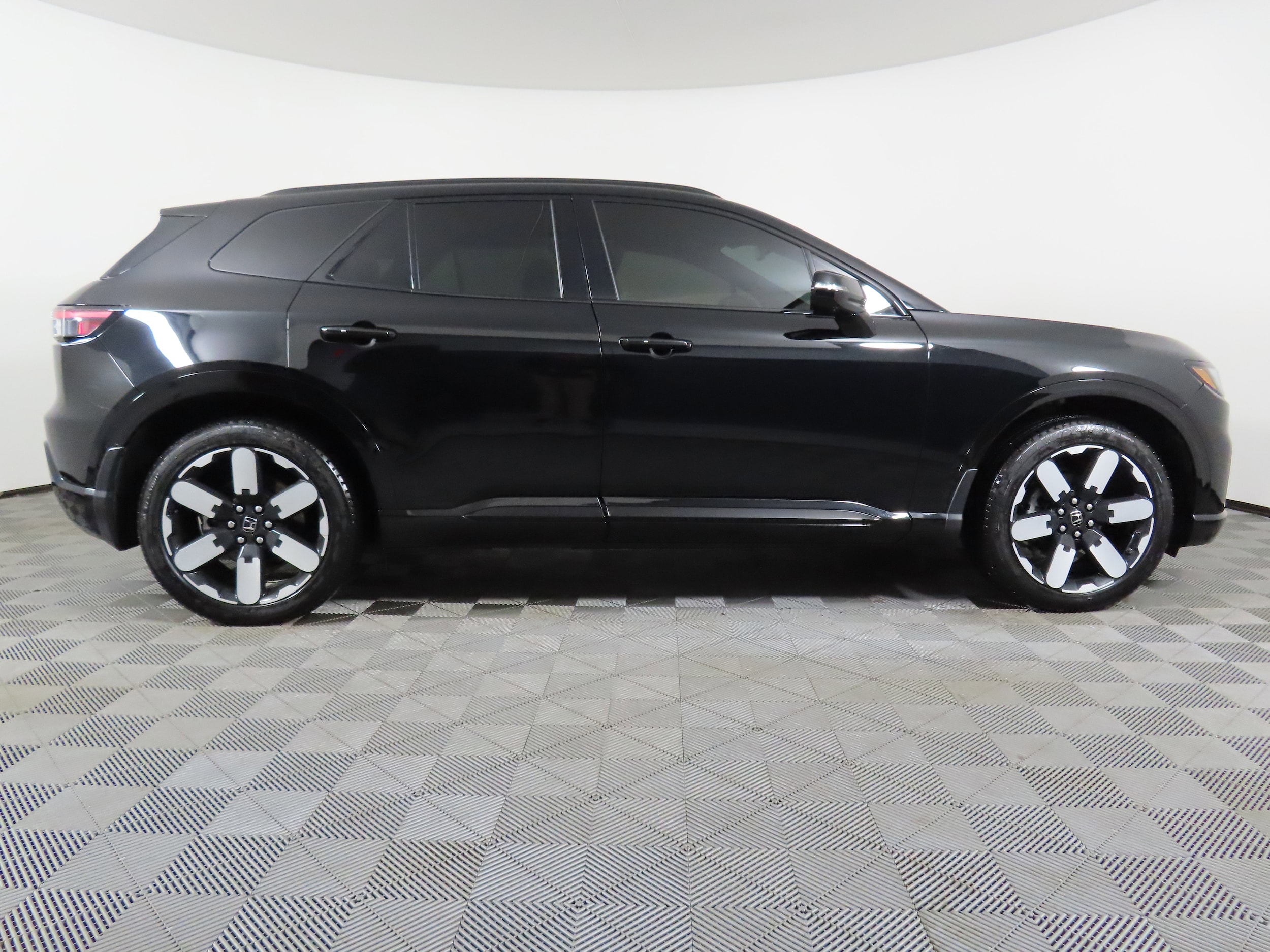 Used 2024 Honda Prologue Elite with VIN 3GPKHZRJXRS541966 for sale in Cincinnati, OH