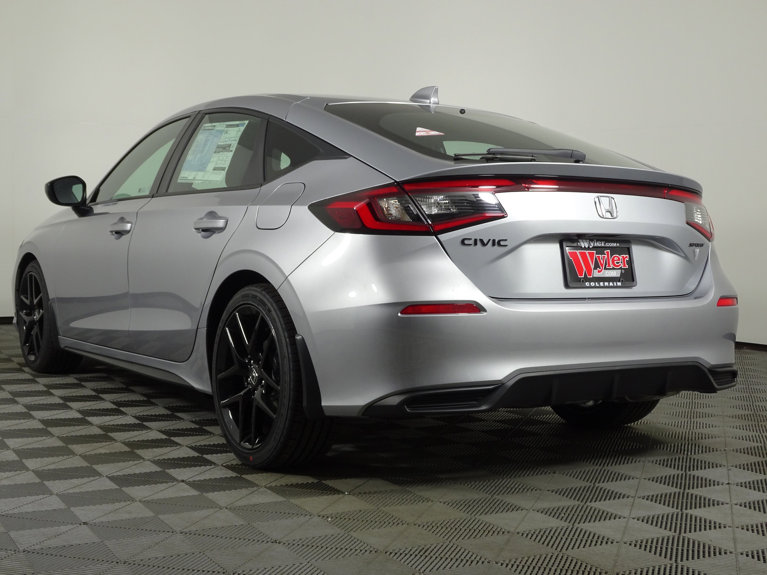 2026 Honda Civic Hatchback Sport - Photo 16