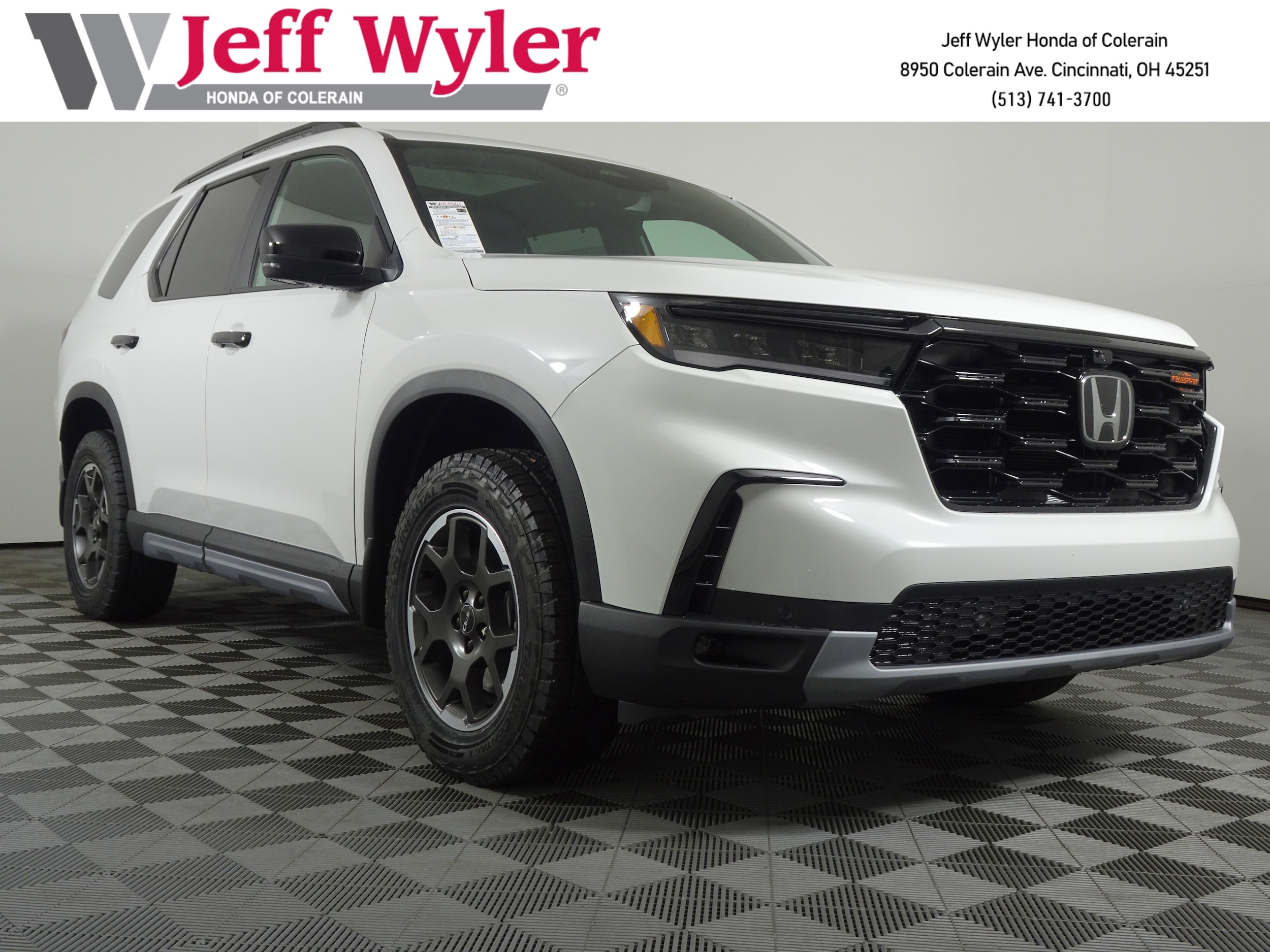 2025 Honda Pilot TrailSport's photo