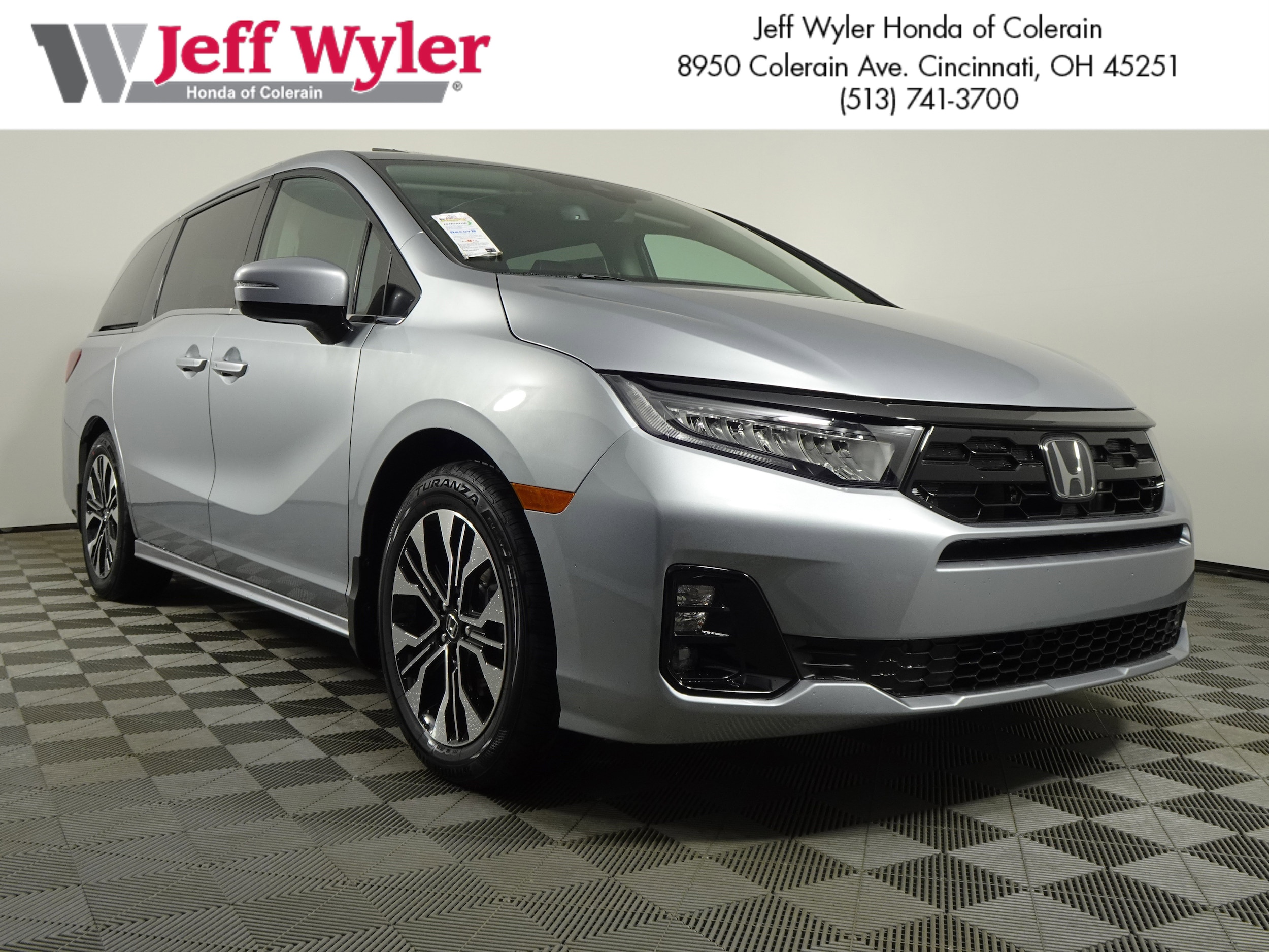 2026 Honda Odyssey Elite's photo