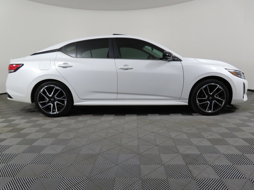 Used 2024 Nissan Sentra SR CVT Sedan