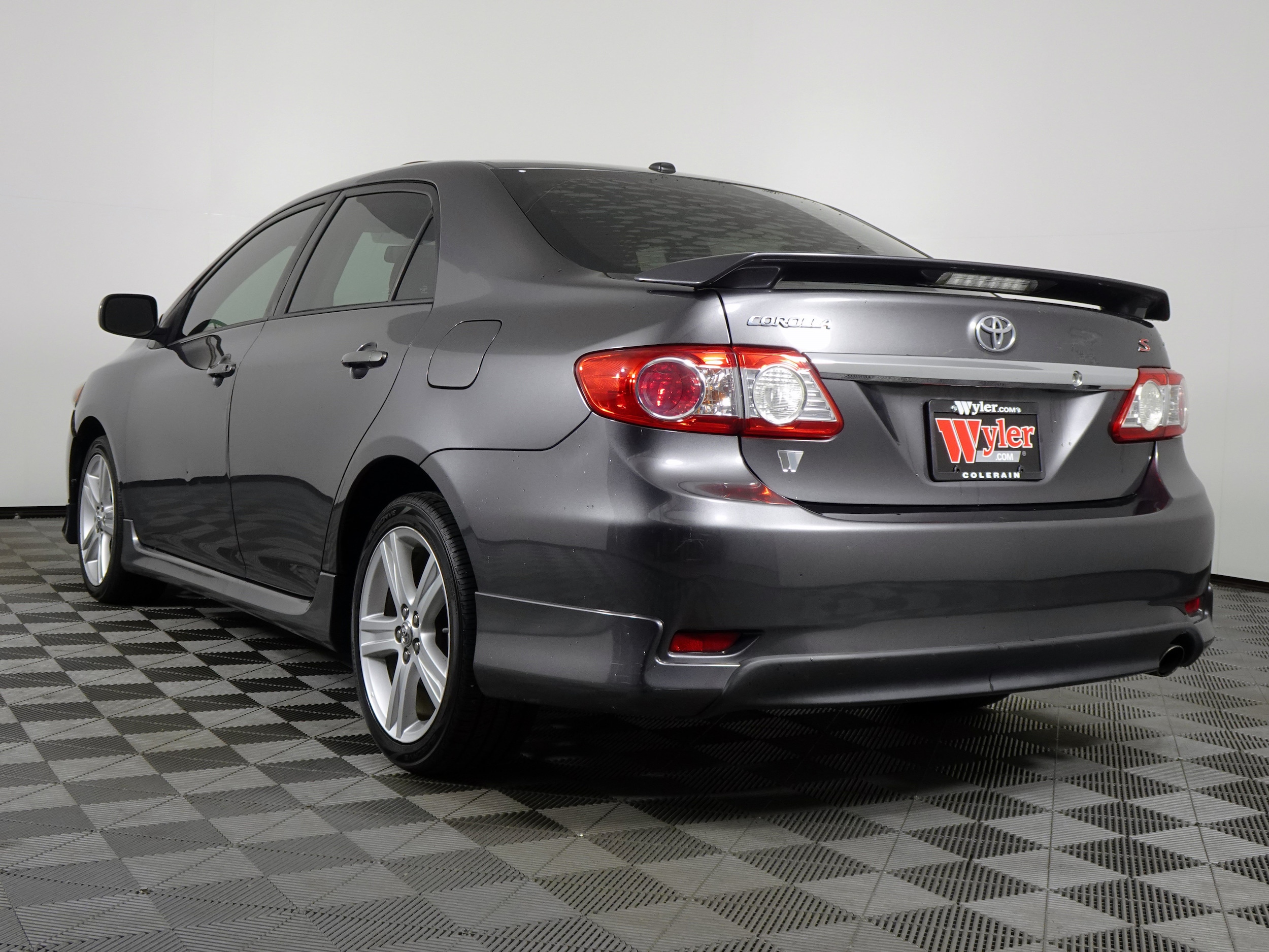 2013 Toyota Corolla S - Photo 25