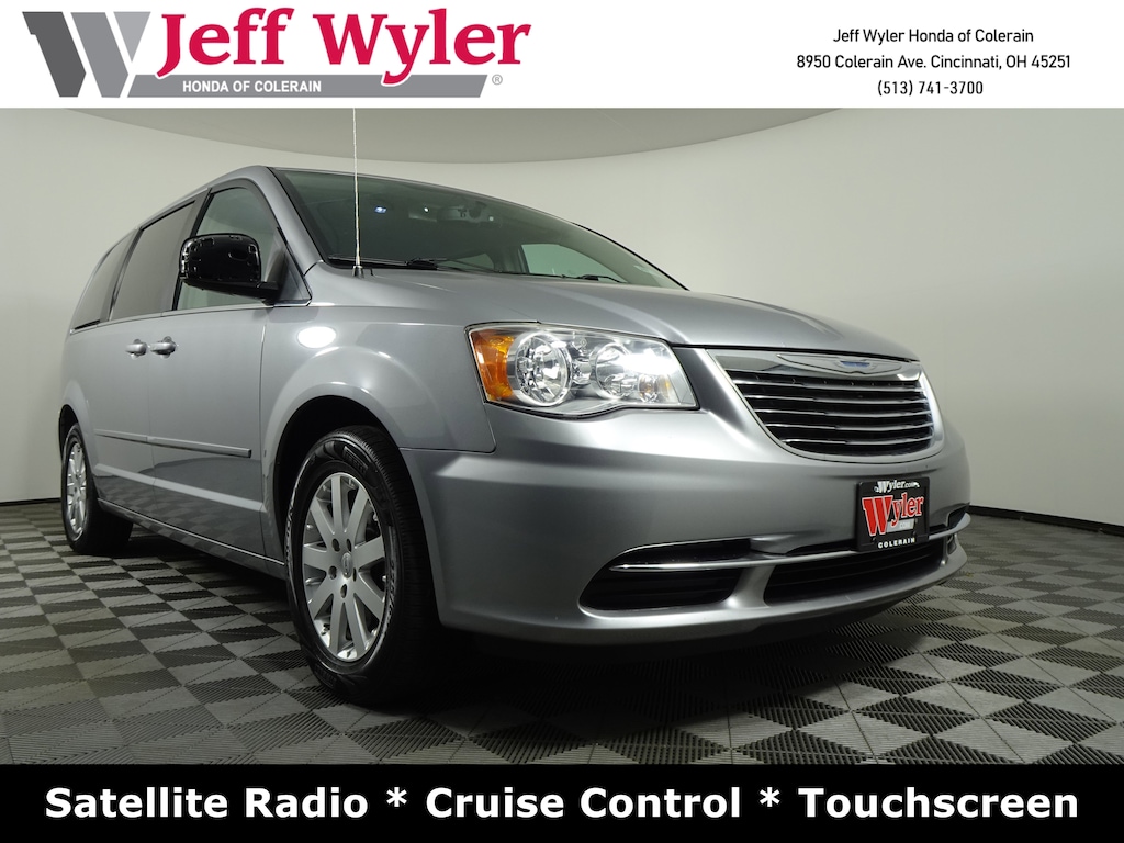 Used 2015 Chrysler Town & Country 4dr Wgn LX Van