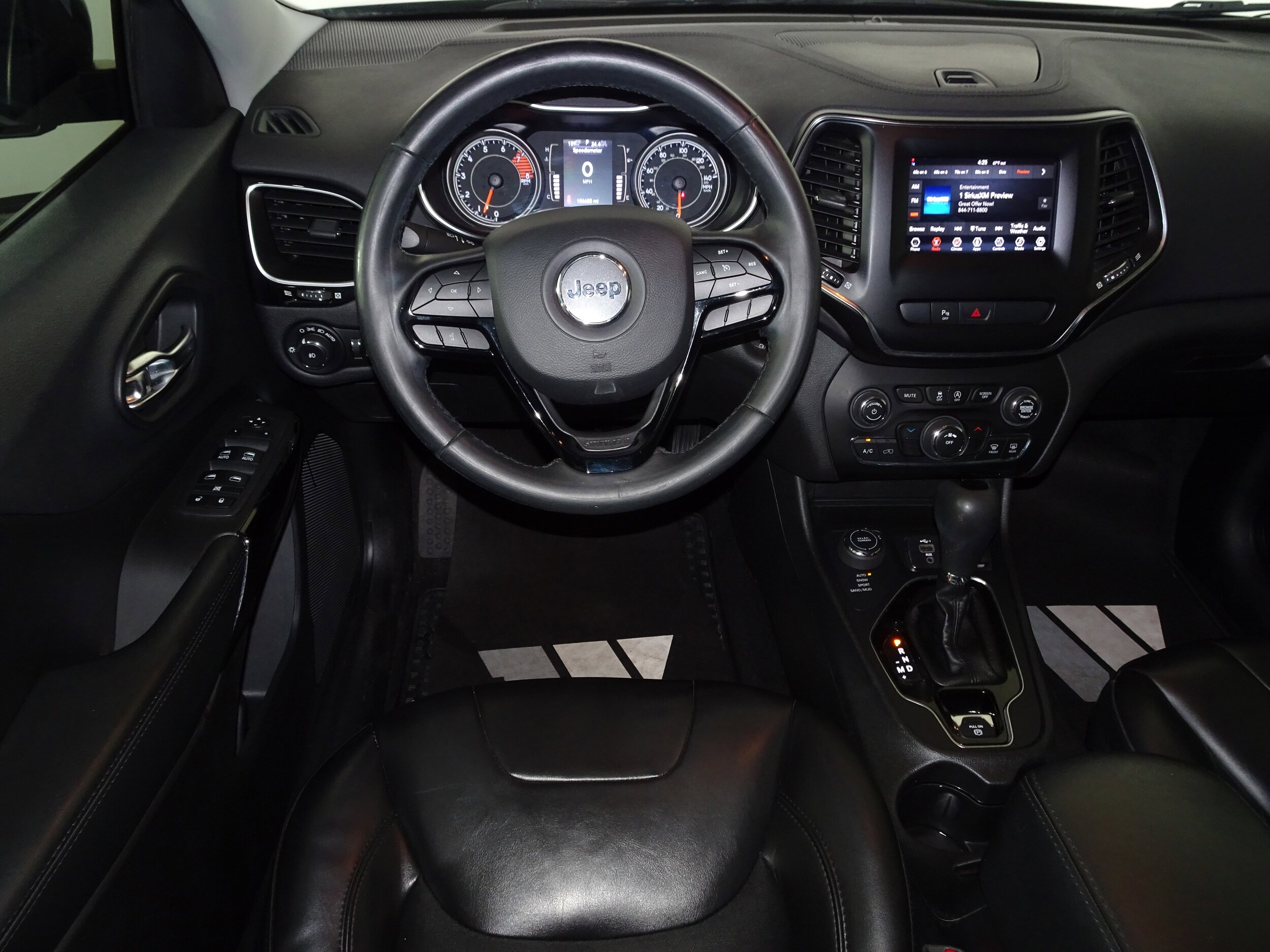 2019 Jeep Cherokee Altitude photo 4