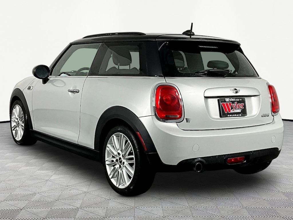 Used 2015 MINI Cooper Hardtop 2dr HB Hatchback