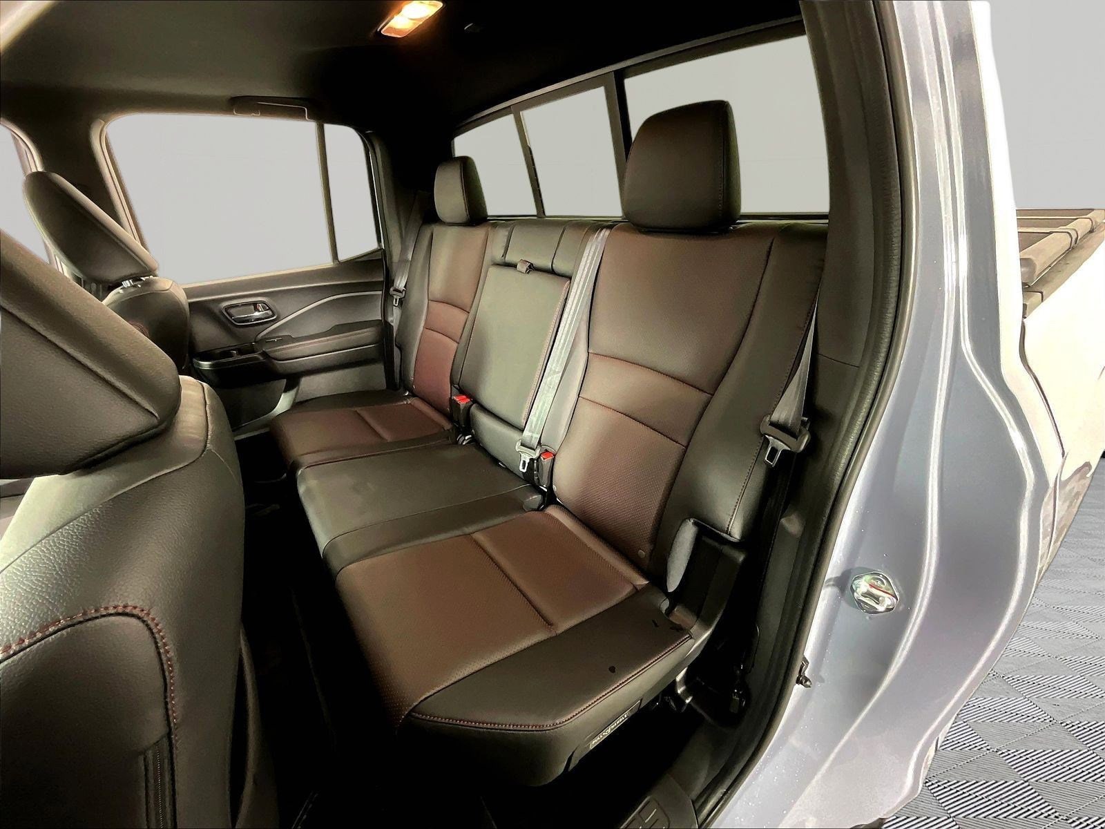 2024 Honda Ridgeline Black Edition - Photo 23