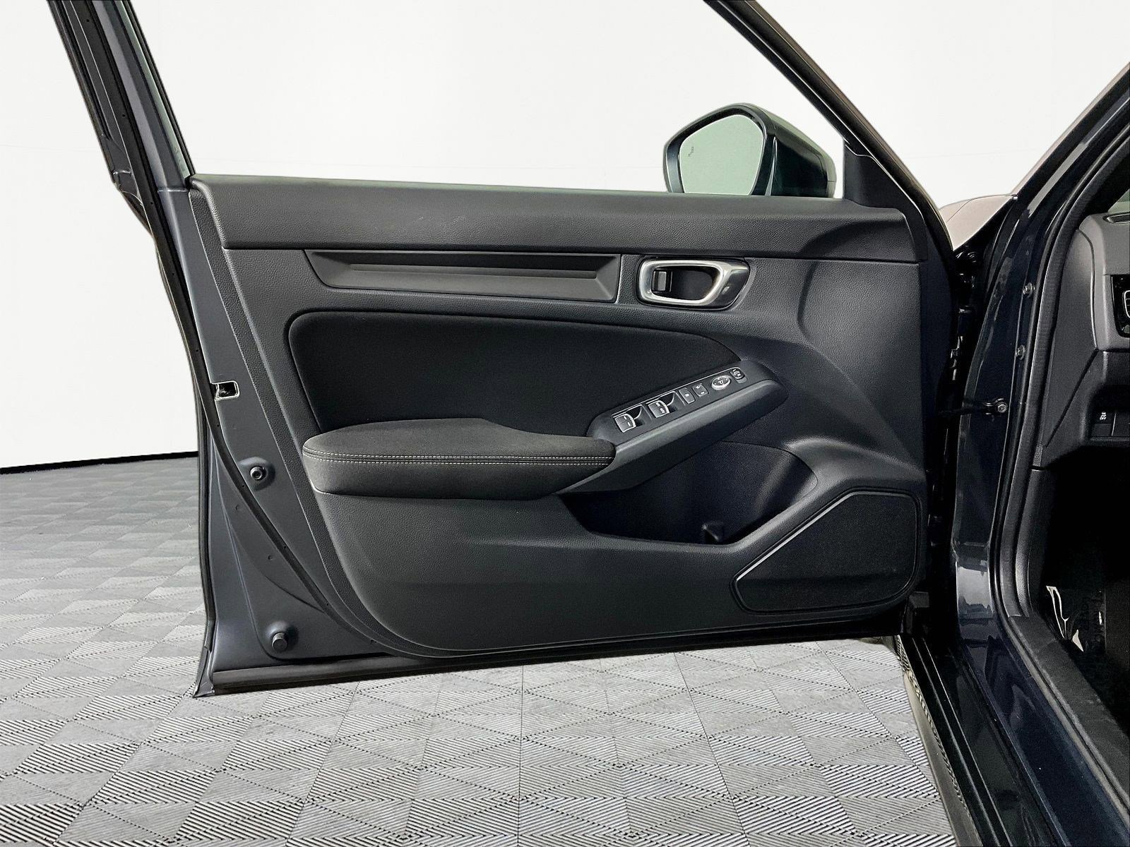 2025 Honda Civic Hatchback Sport - Photo 20