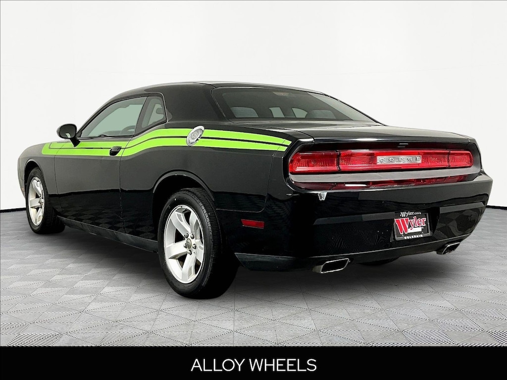 Used 2013 Dodge Challenger 2dr Cpe SXT Coupe
