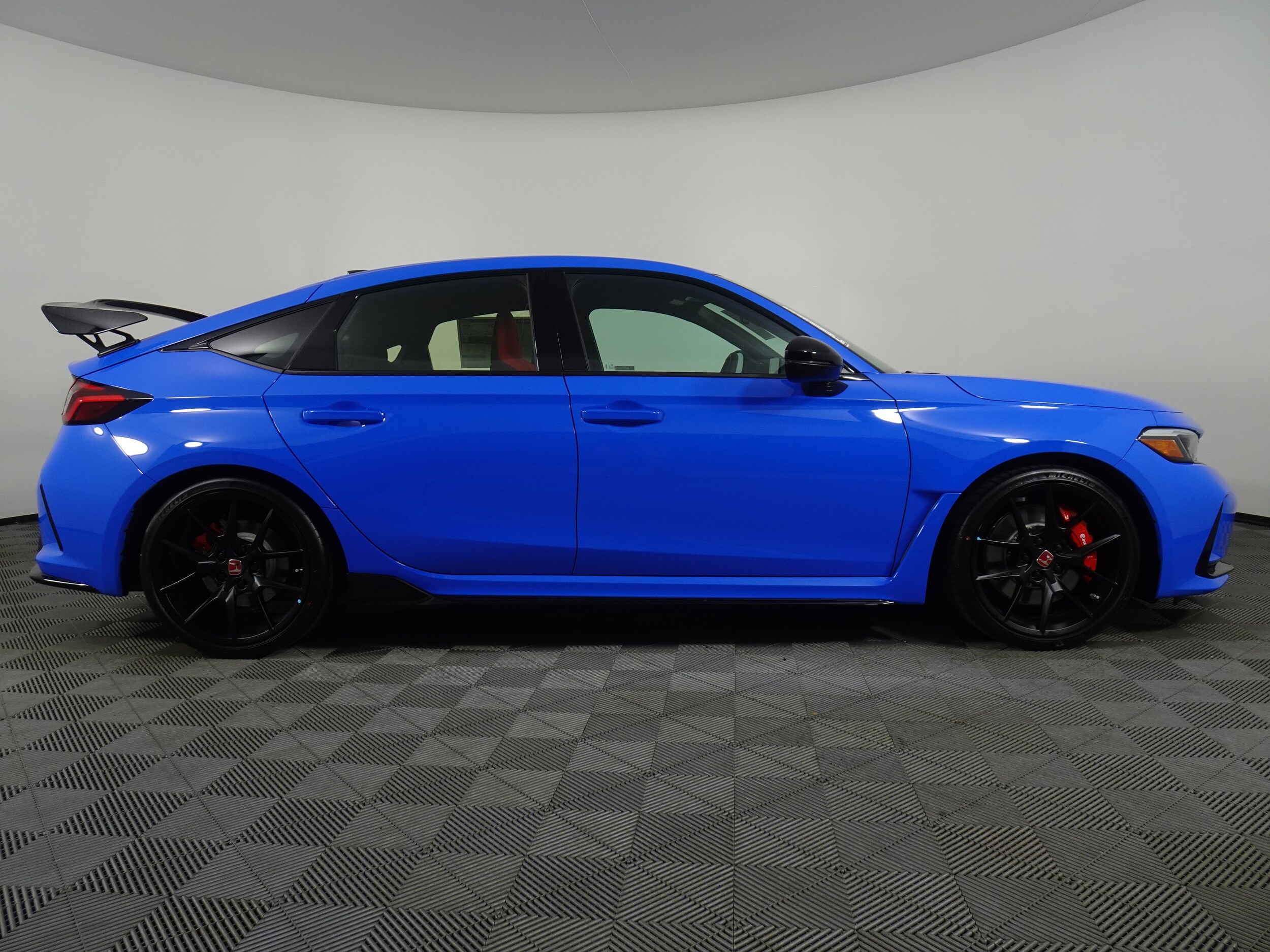 2025 Honda Civic Type R photo 2