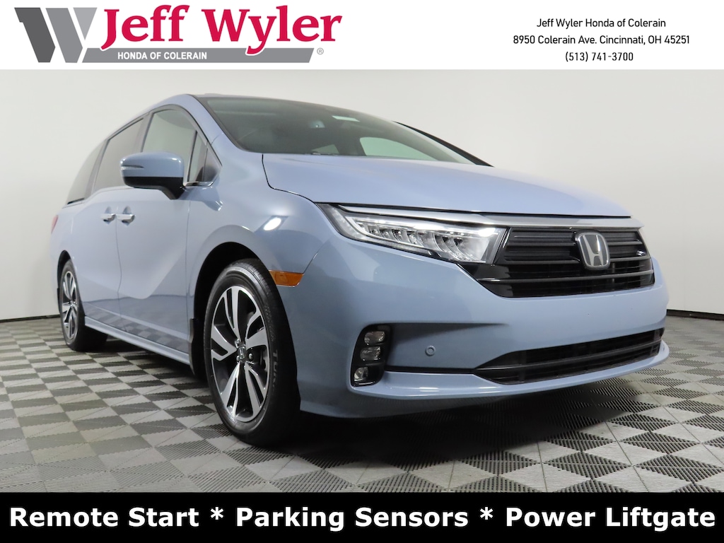 Used 2023 Honda Odyssey Touring Auto Van