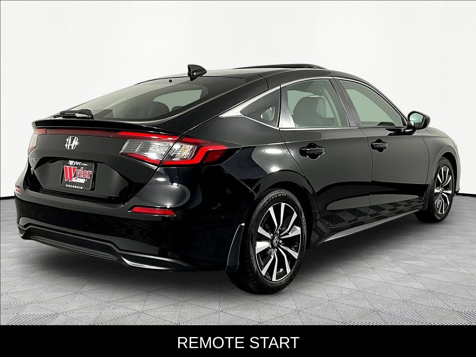 2024 Honda Civic Hatchback EX-L - Photo 6