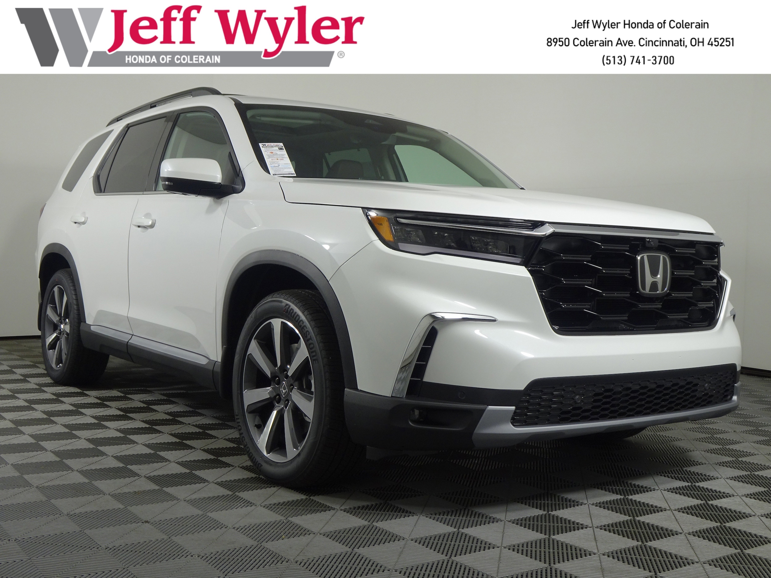 2025 Honda Pilot Elite's photo