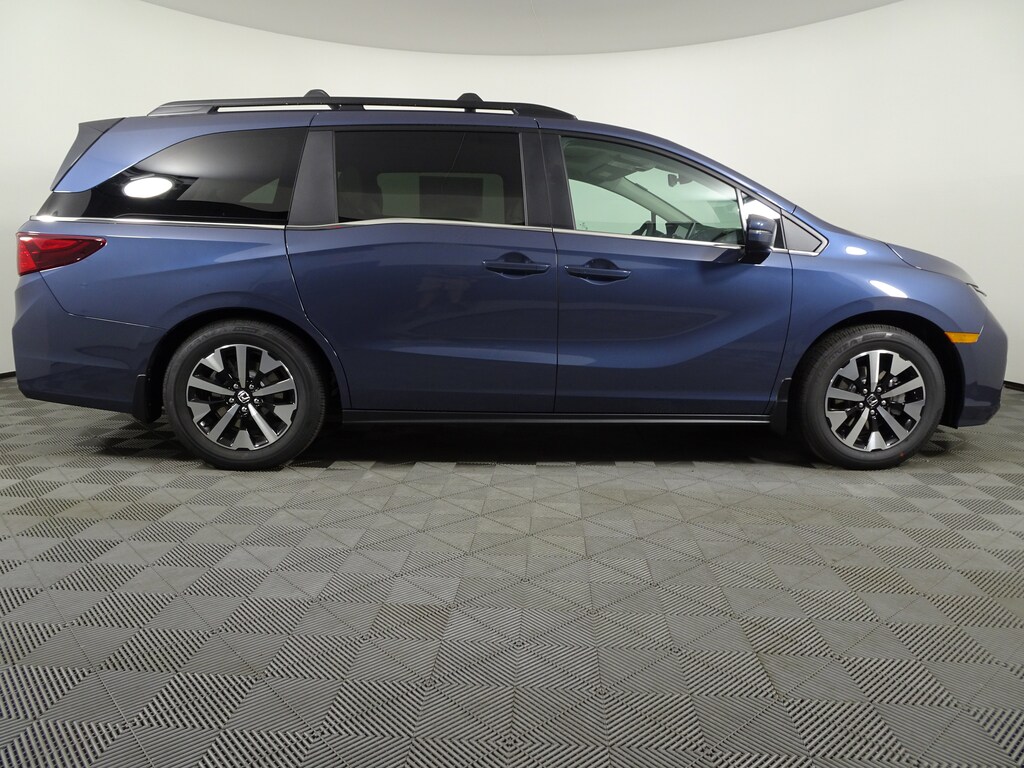 New 2026 Honda Odyssey EX-L Van Passenger
